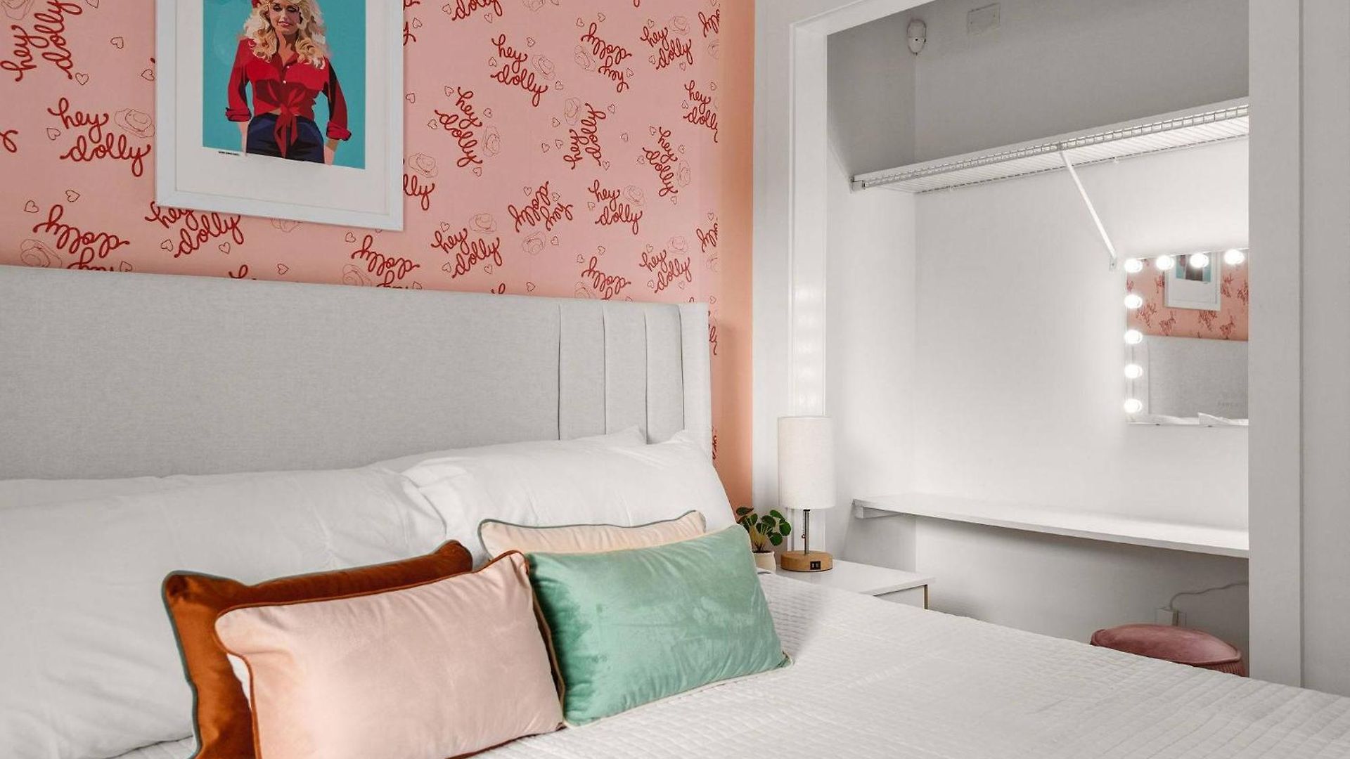 Holiday home The Dolly House On Music Row - 7br - Sleeps 22 *