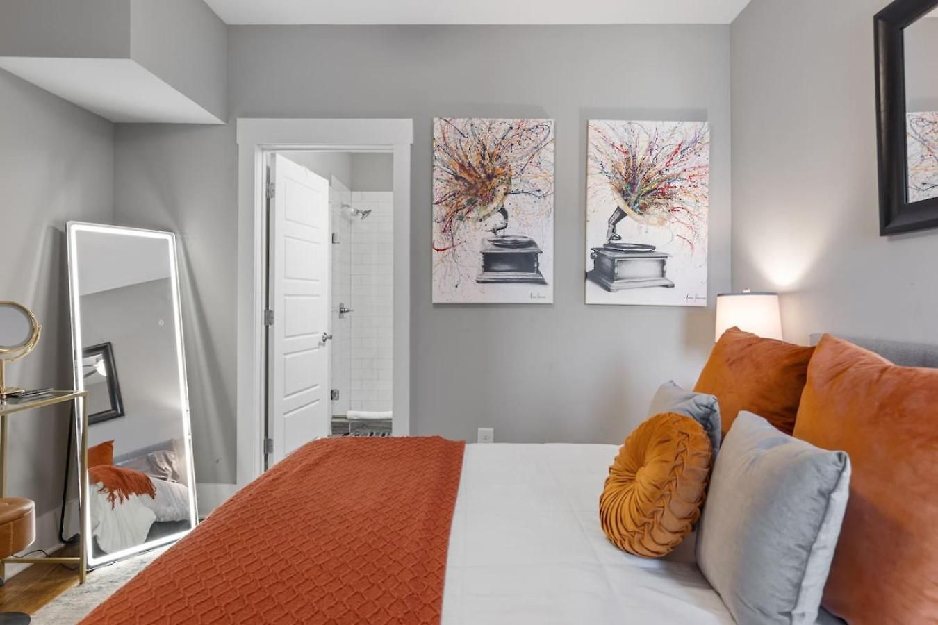 Apartment Only 4 Miles To Broadway With Free Parking And Tvs In Bedrooms Nashville