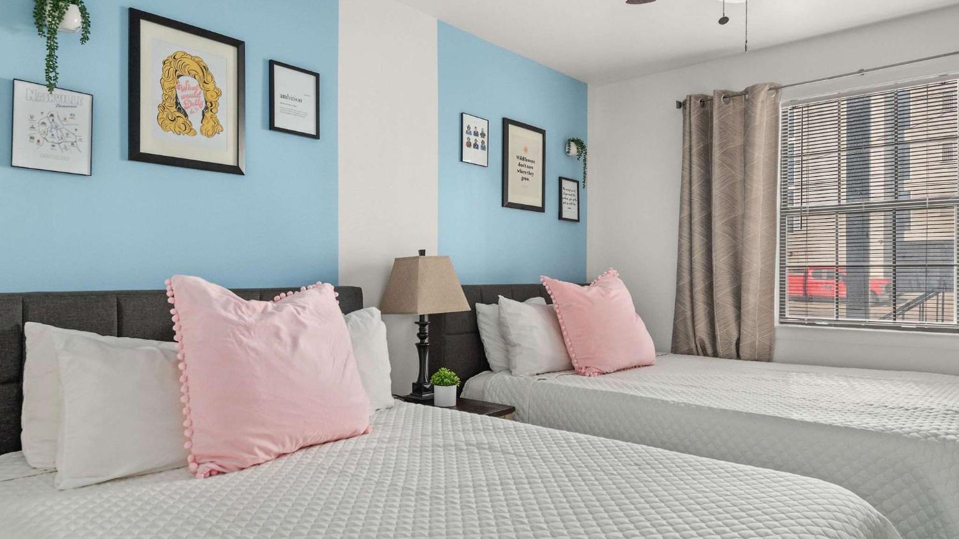 Relax And Unwind On Music Row Holiday home Nashville