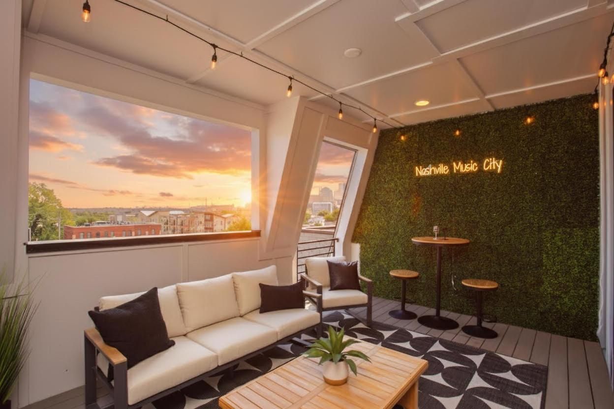 Fantastic Elegance Rooftop Views Of Holiday home *