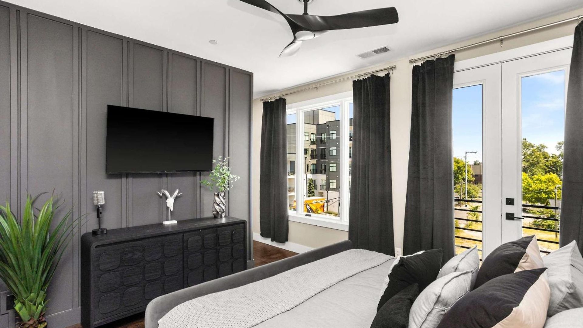 Fantastic Elegance Rooftop Views Of *
