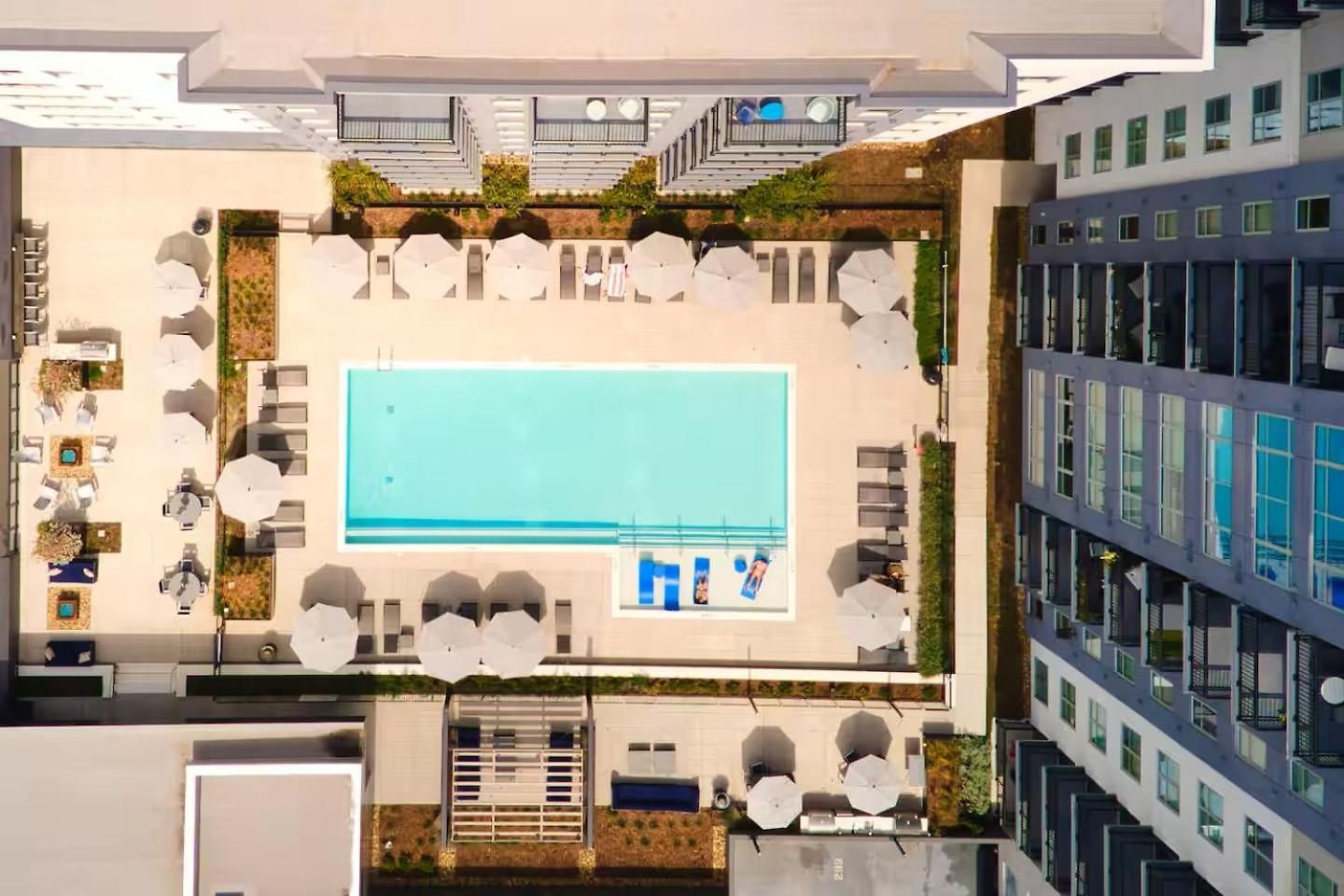 Apartment Wild & Chic - Rooftop Pool, Walk To Broadway