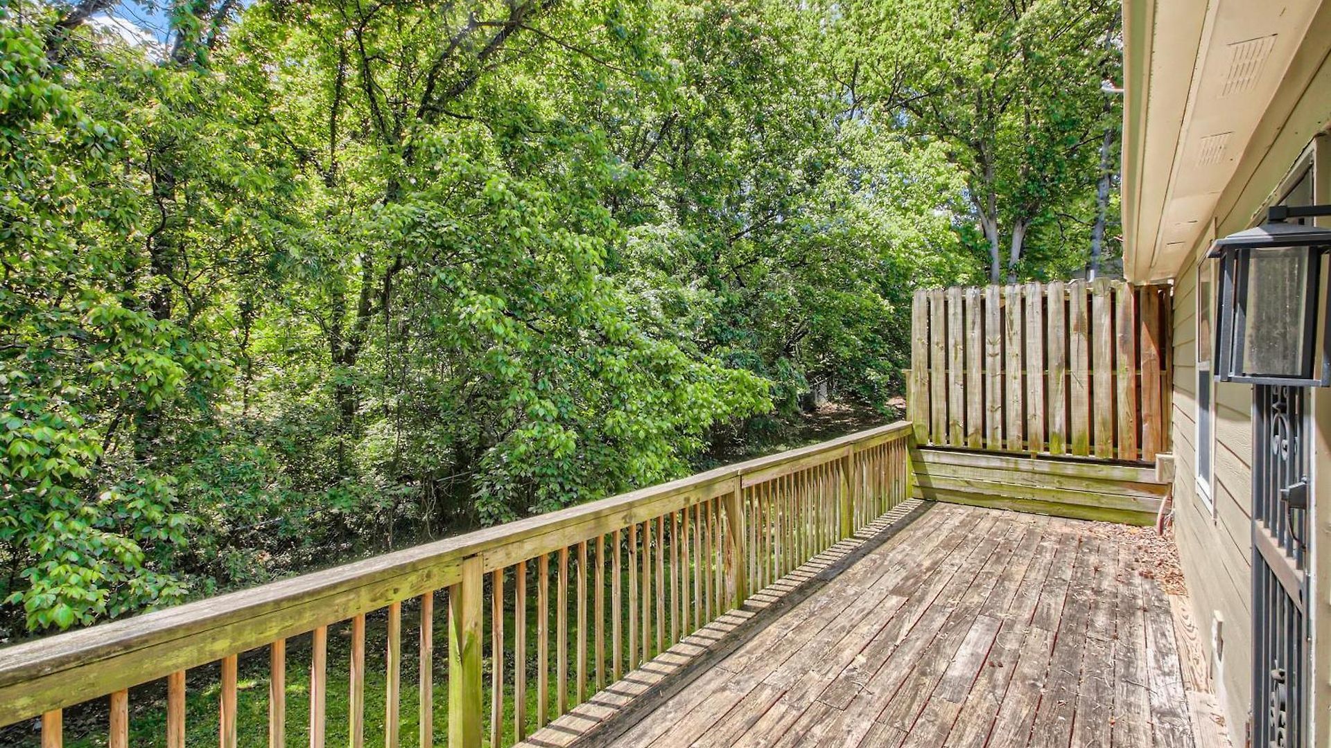 3 Units - Sleeps 24 - Mins To Downtown And Airport Apartment