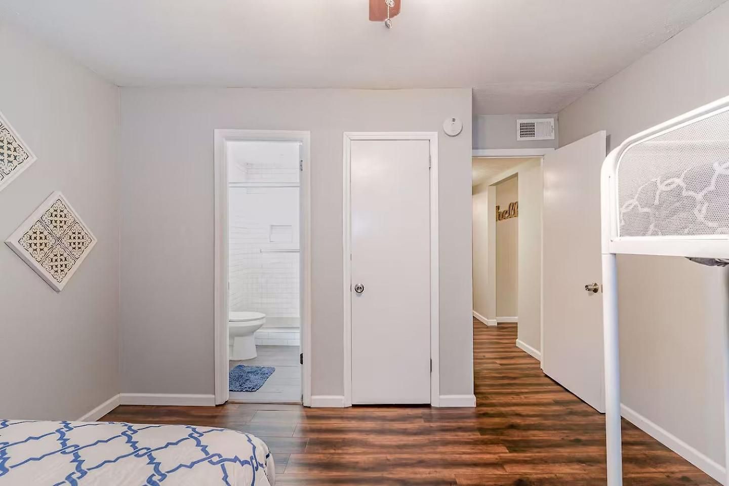 3 Units - Sleeps 24 - Mins To Downtown And Airport Apartment Nashville