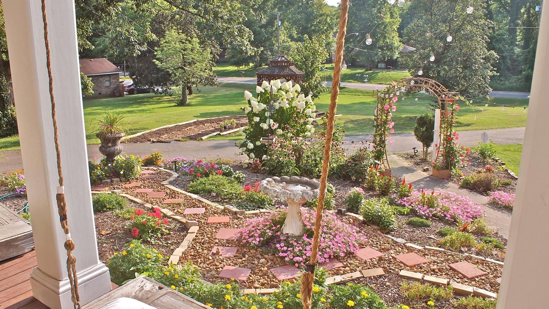 The Magnolia Mansion 6 Minutes To Broadway On 4 Acres Holiday home