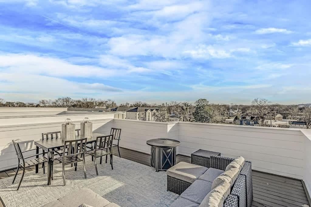 2 Townhomes - Sleeps 24-rooftop Patios * Nashville
