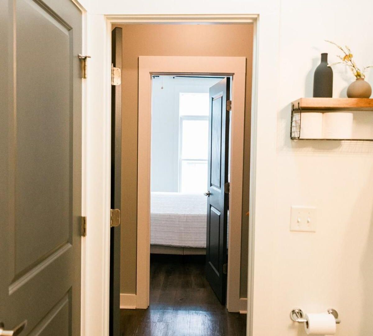 Modern Germantown - Walkable, Quiet & Apartment