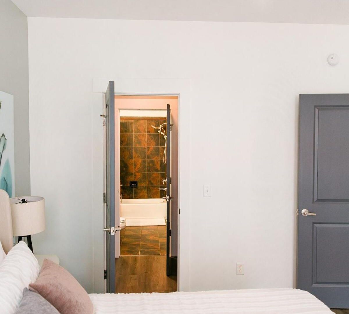 Modern Germantown - Walkable, Quiet & *