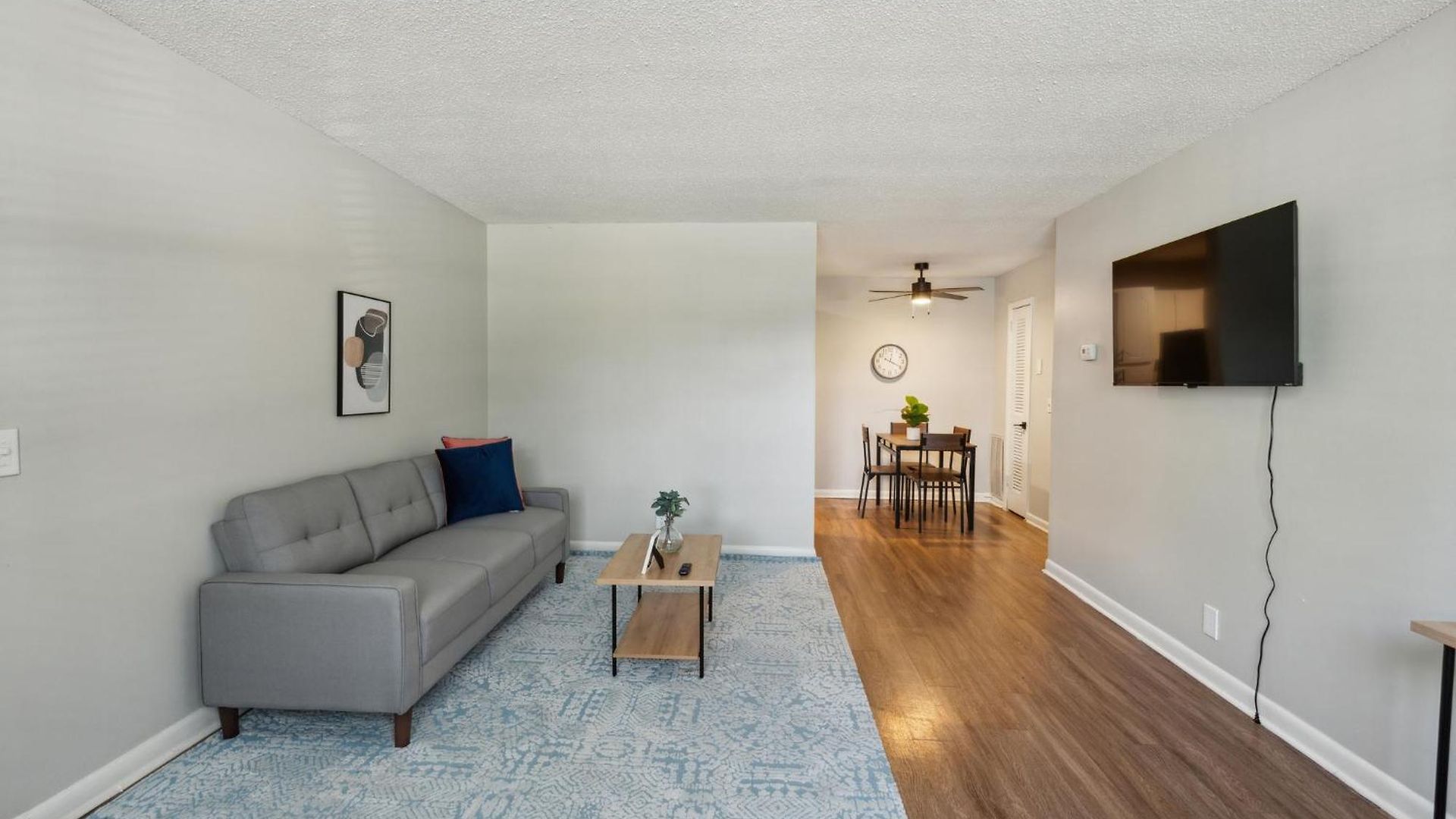 Brentwood A2 I Cozy & Comfy I 2bd I Free Parking *