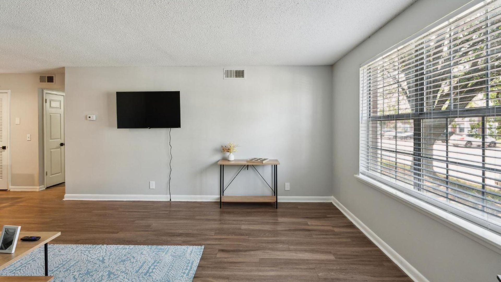 Brentwood A2 I Cozy & Comfy I 2bd I Free Parking *