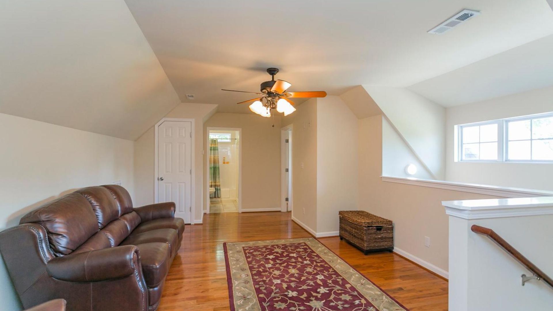 Villa Huge For Groups Near Downtown Nashville