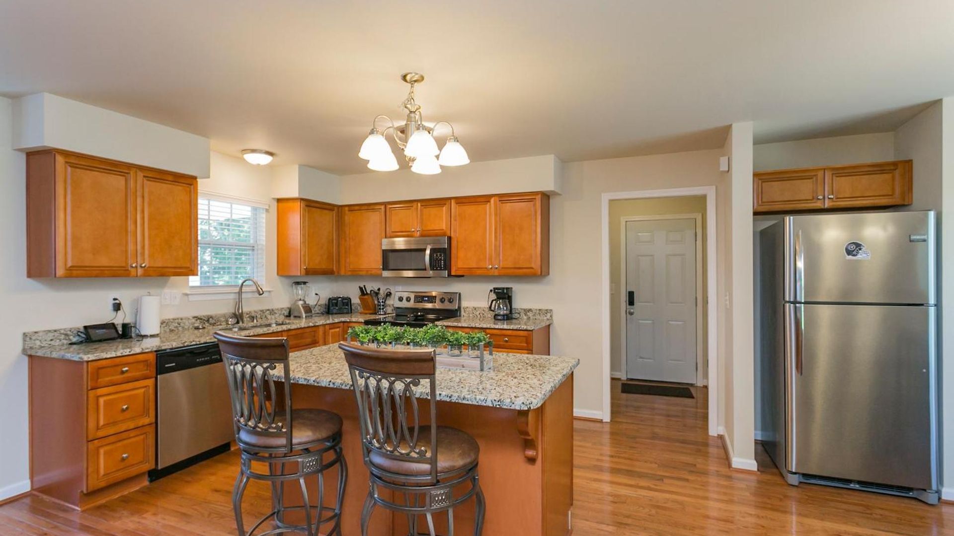 Villa Huge For Groups Near Downtown