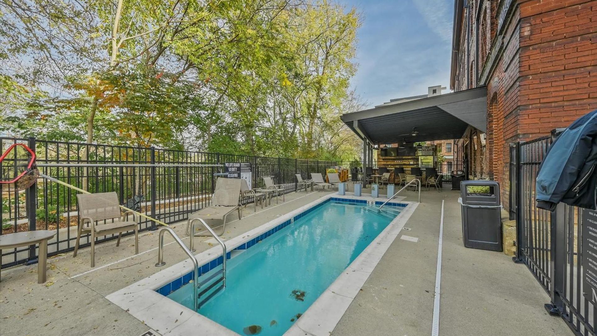 Luxe Loft With Speakeasy Parking And 2 Mi To Broadway