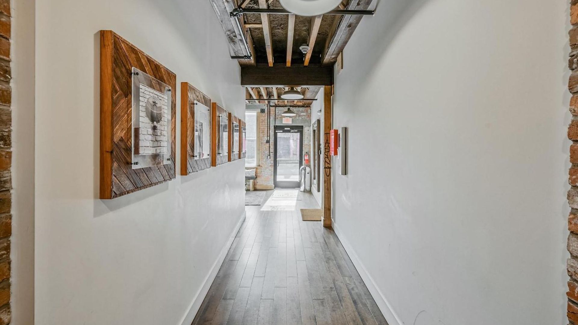 Luxe Loft With Speakeasy Parking And 2 Mi To Broadway * Nashville
