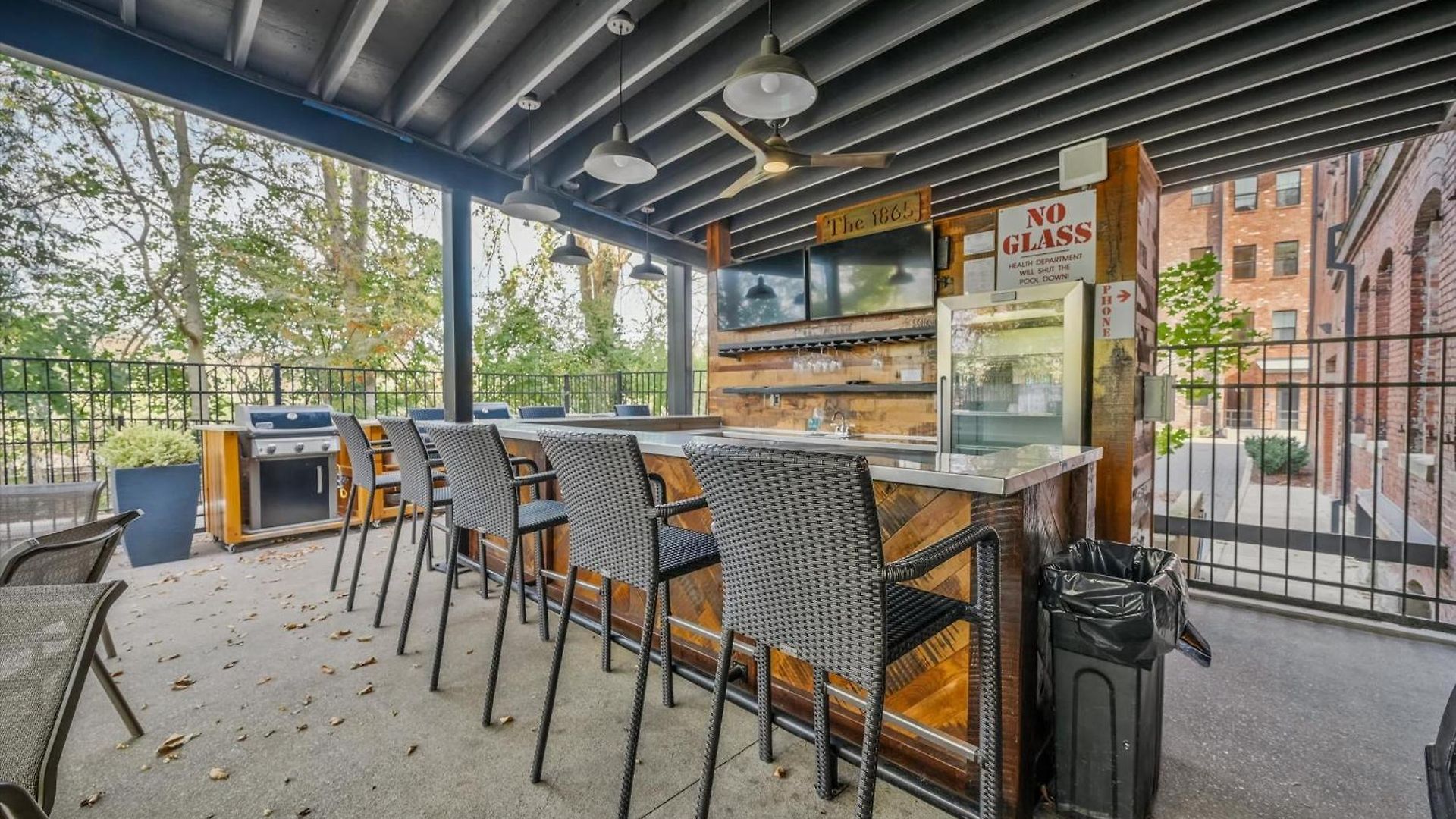 Luxe Loft With Speakeasy Parking And 2 Mi To Broadway Apartment *