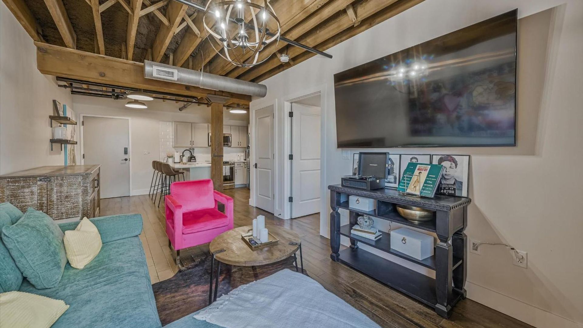 Luxe Loft With Speakeasy Parking And 2 Mi To Broadway Apartment Nashville