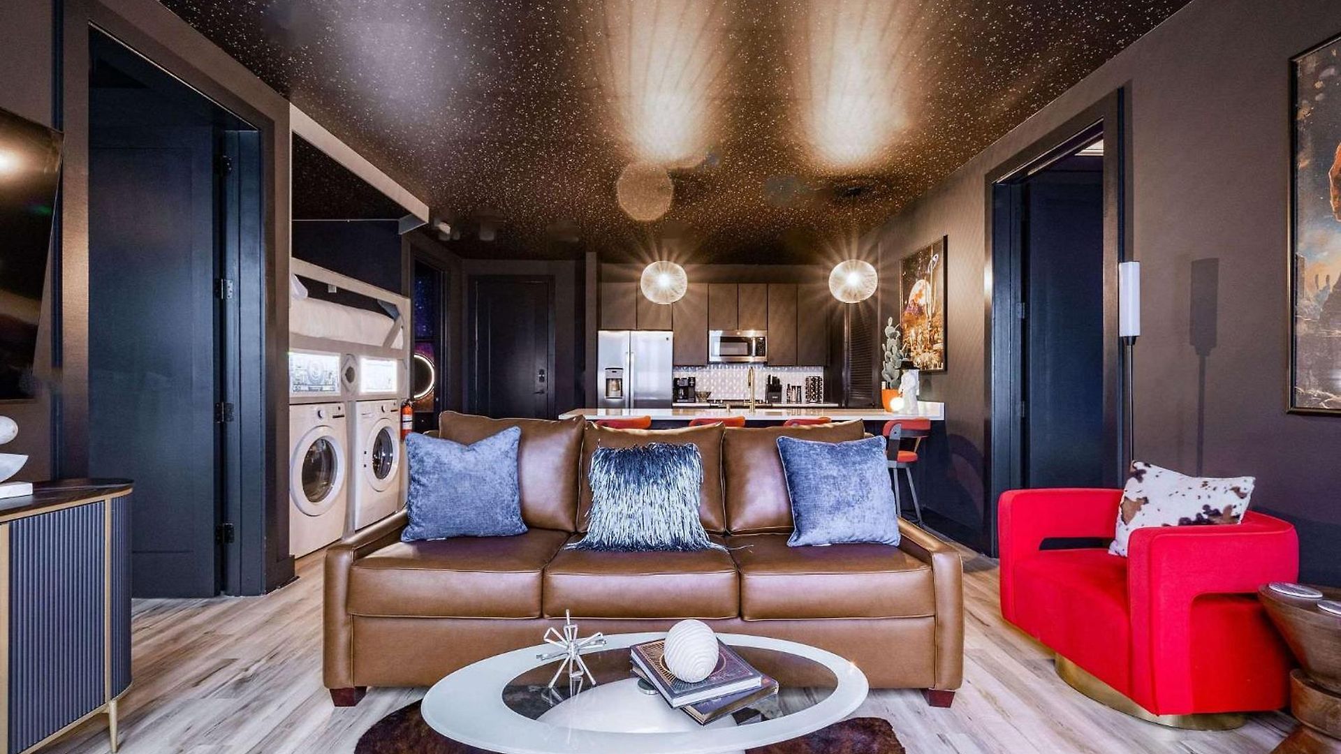 Space Cowboy Launchpad 1 Mile To Broadway Apartment Nashville