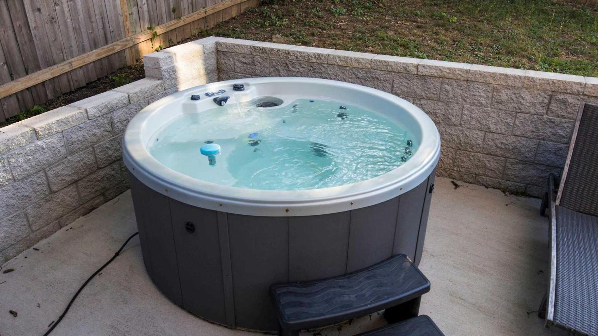 Holiday home Modern Stunner 5 Min To Dt Hot Tub Rooftop Views *
