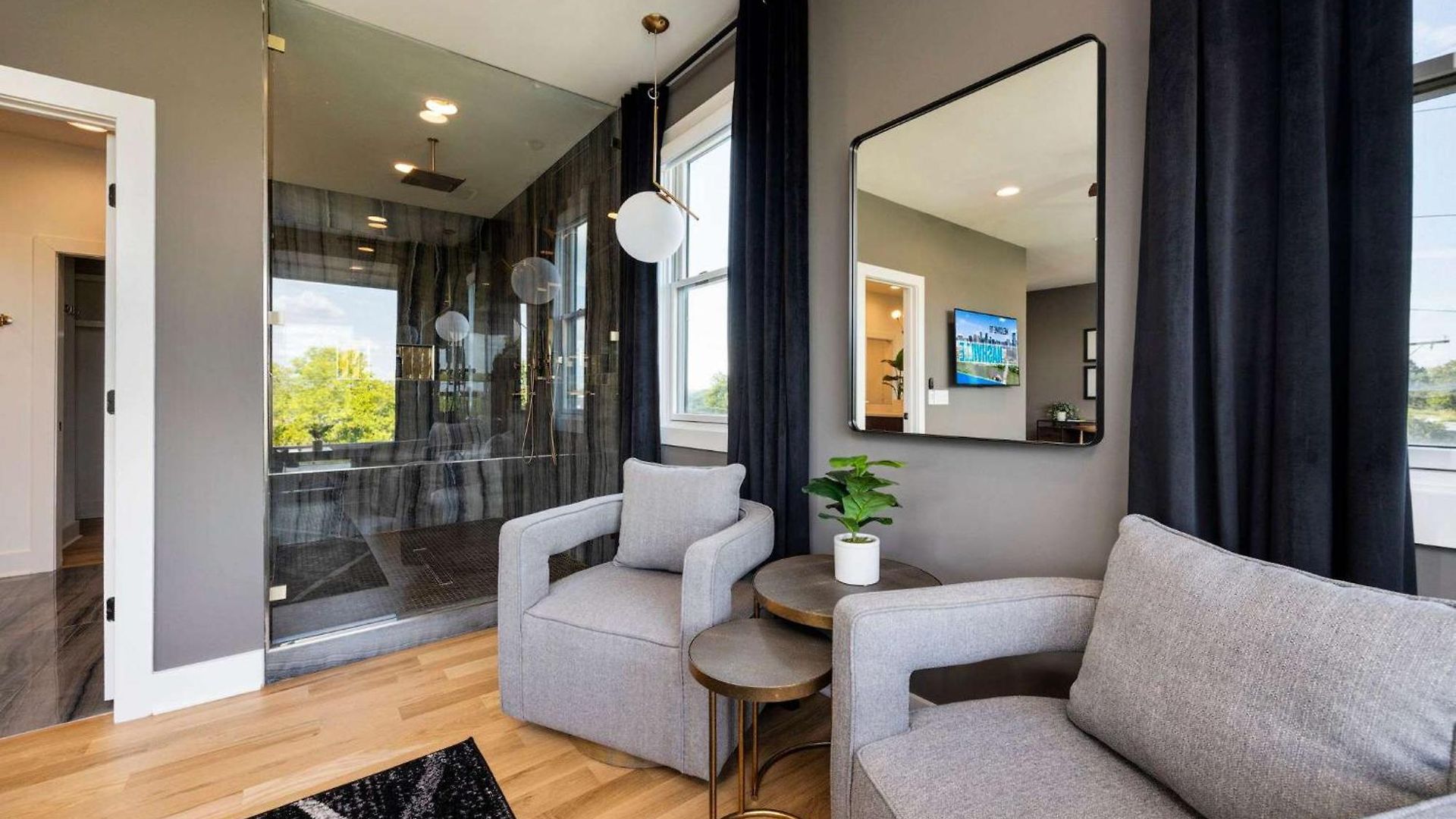 Modern Stunner 5 Min To Dt Hot Tub Rooftop Views * Nashville