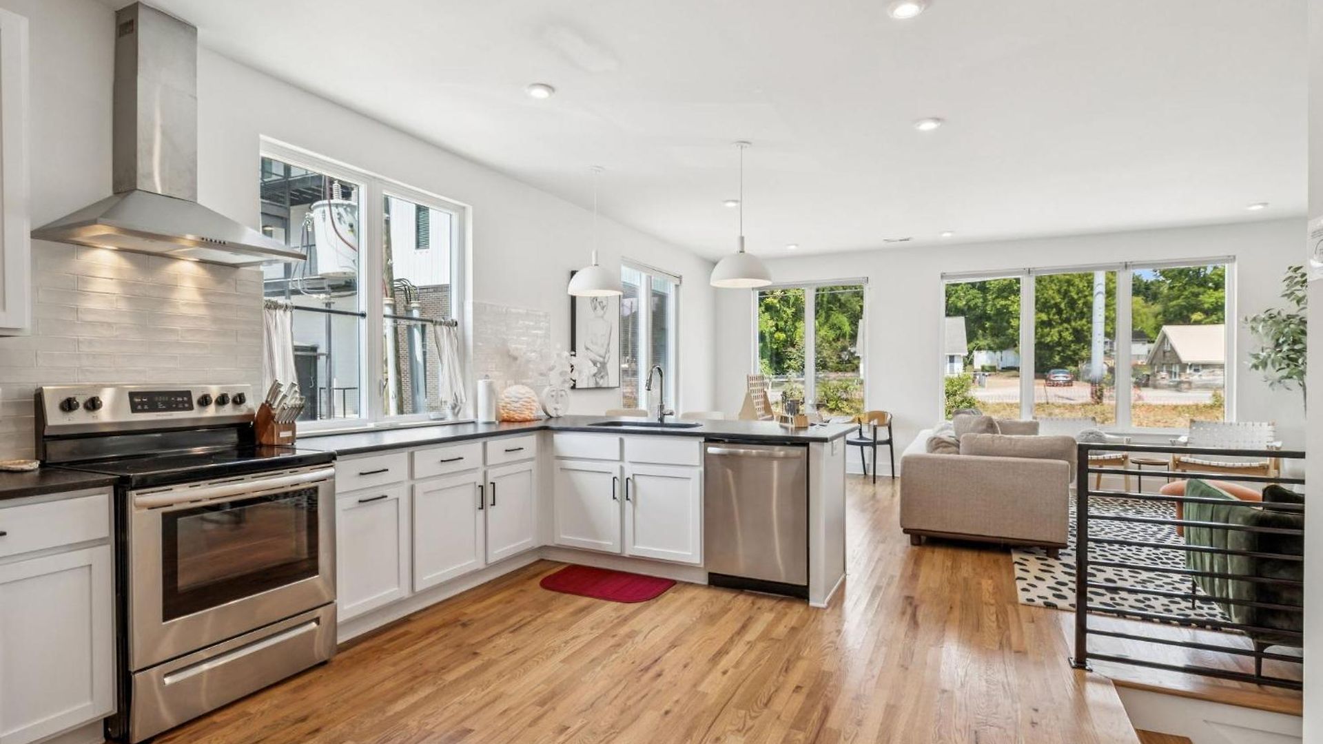 Townhouse With Rooftop & Modern Comfort * Nashville