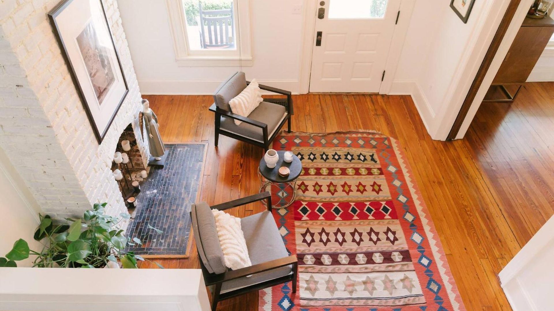 Historic Gem: 4 Bedroom With Pool, Walk To Hotspots Holiday home Nashville