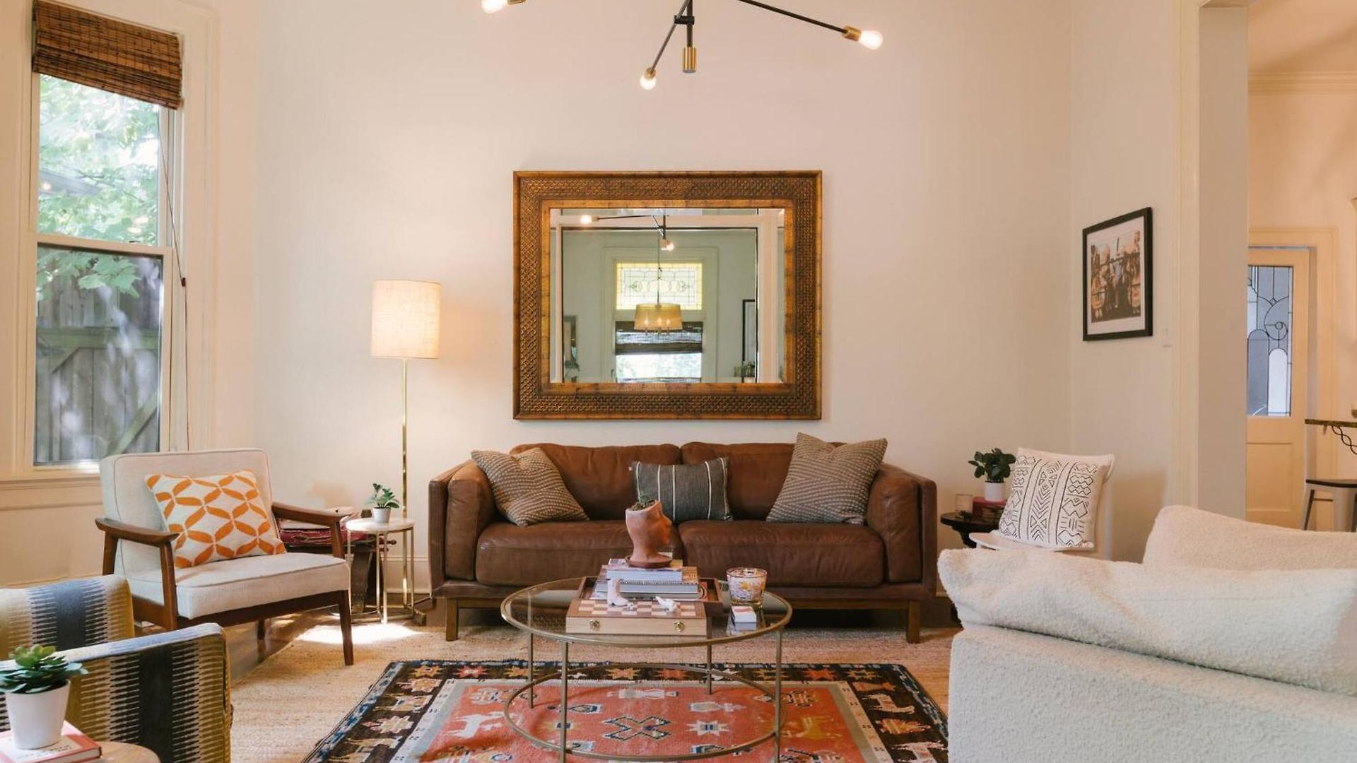 Holiday home Historic Gem: 4 Bedroom With Pool, Walk To Hotspots