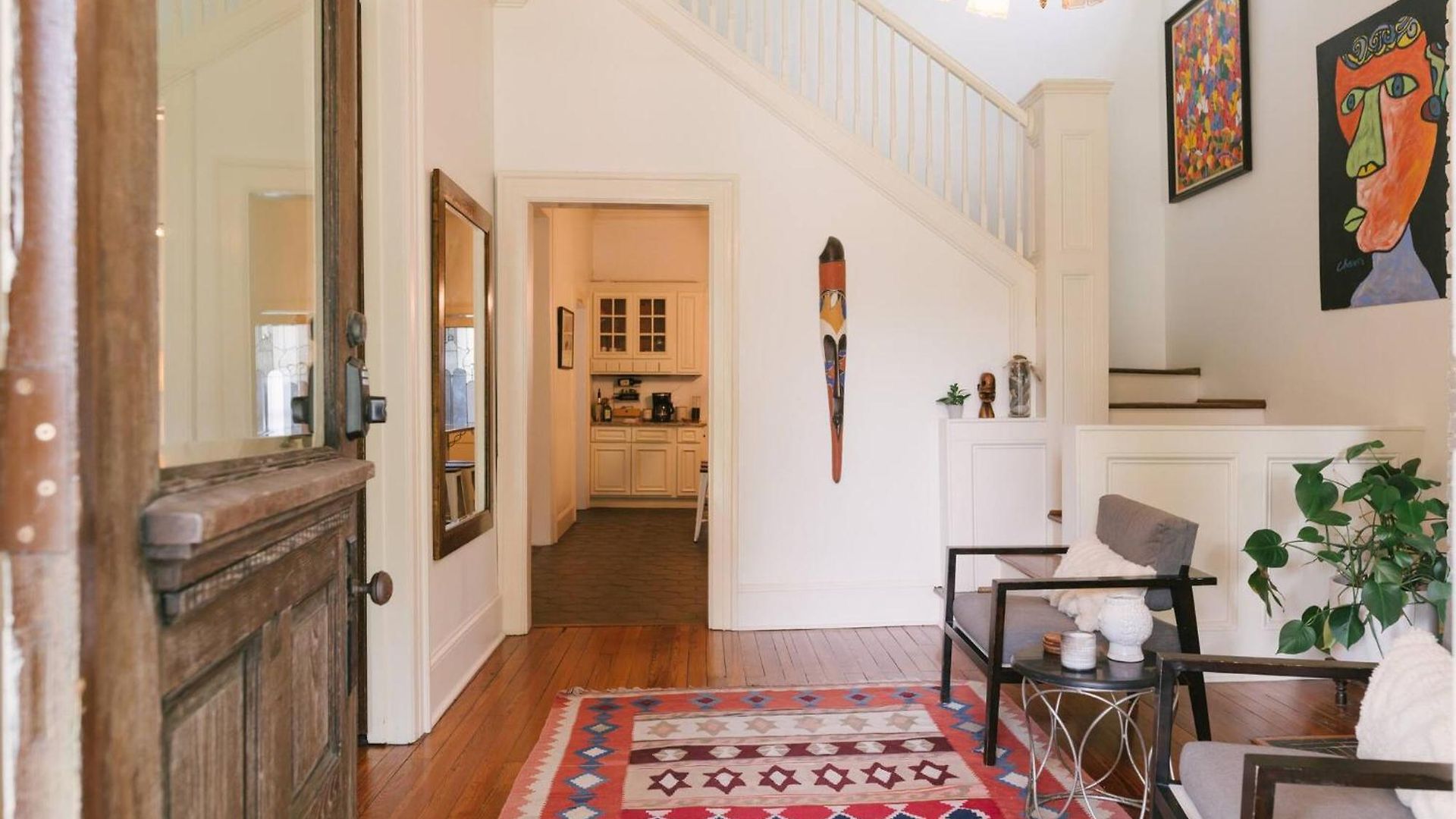 Historic Gem: 4 Bedroom With Pool, Walk To Hotspots Holiday home Nashville