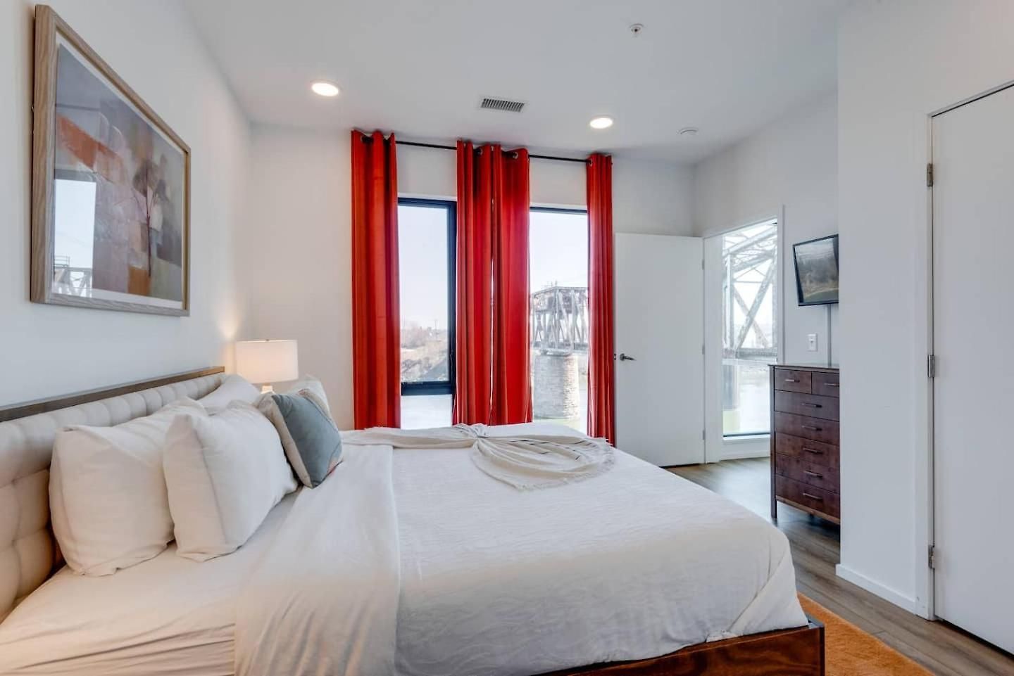 Boutique On Riverfront- Park Free *