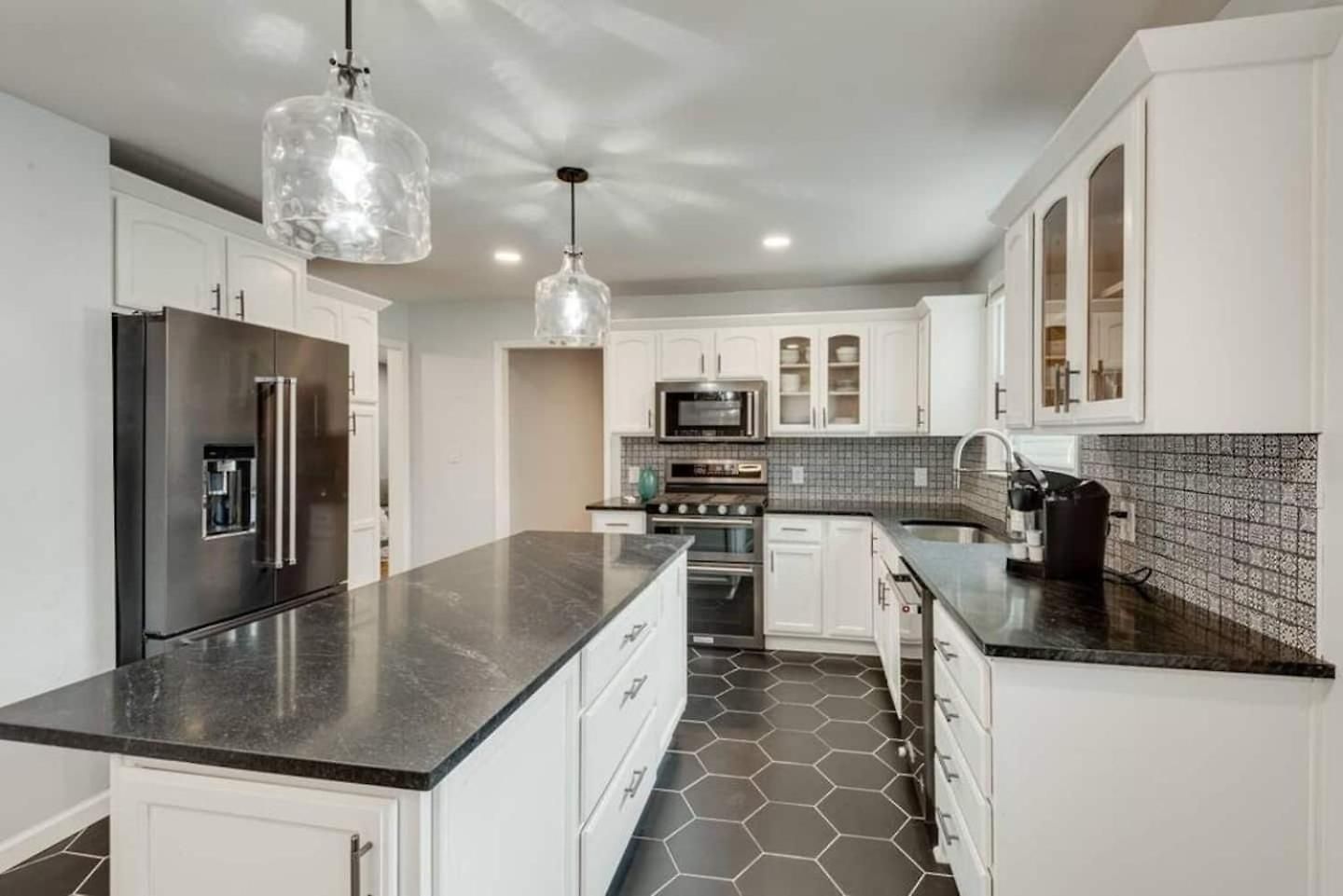 Holiday home Oasis Of Nashville, With A Pool And Hot Tub ! *