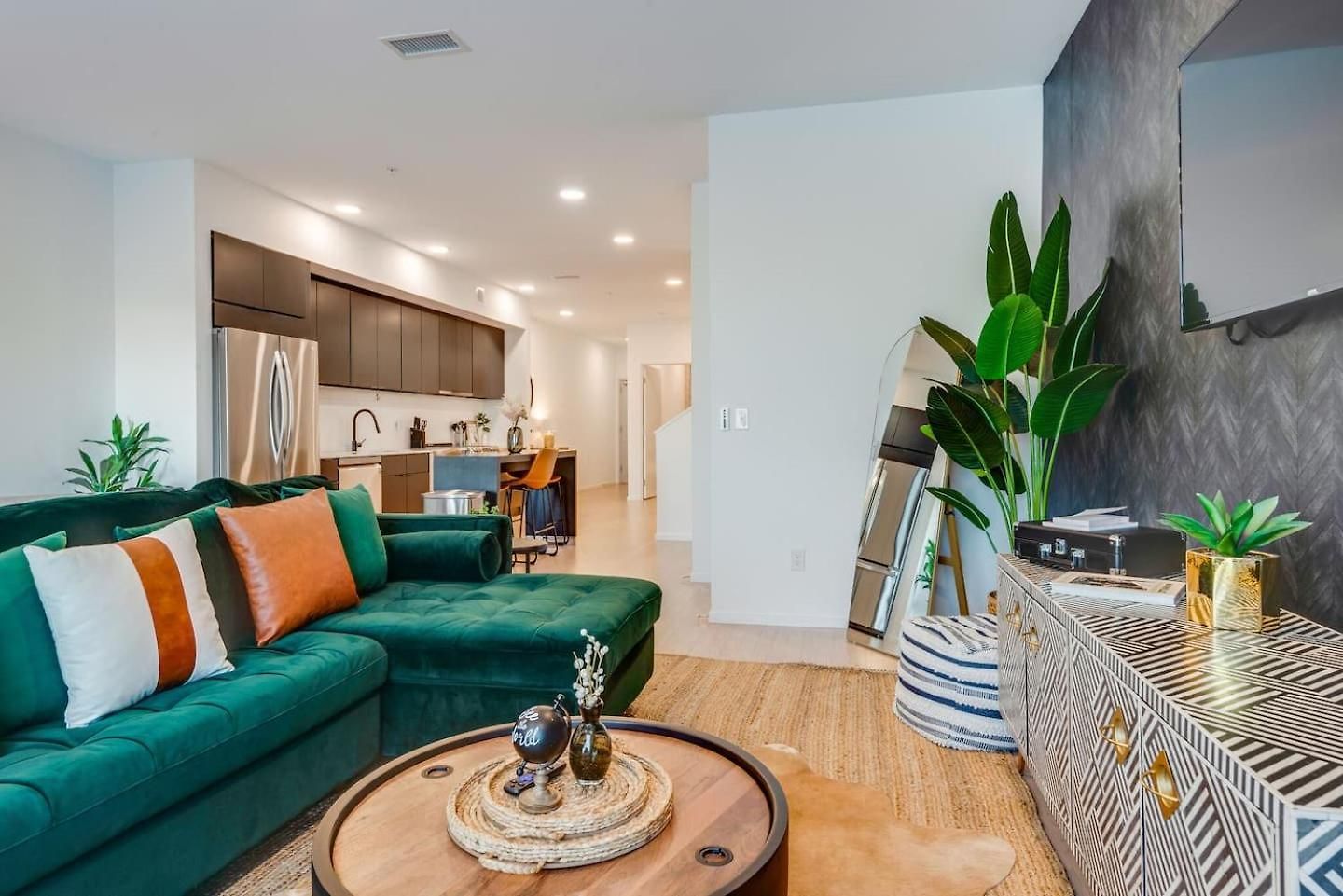 Holiday home Luxury 2-bd, 2-bth Downtown Riverfront, Park Free *