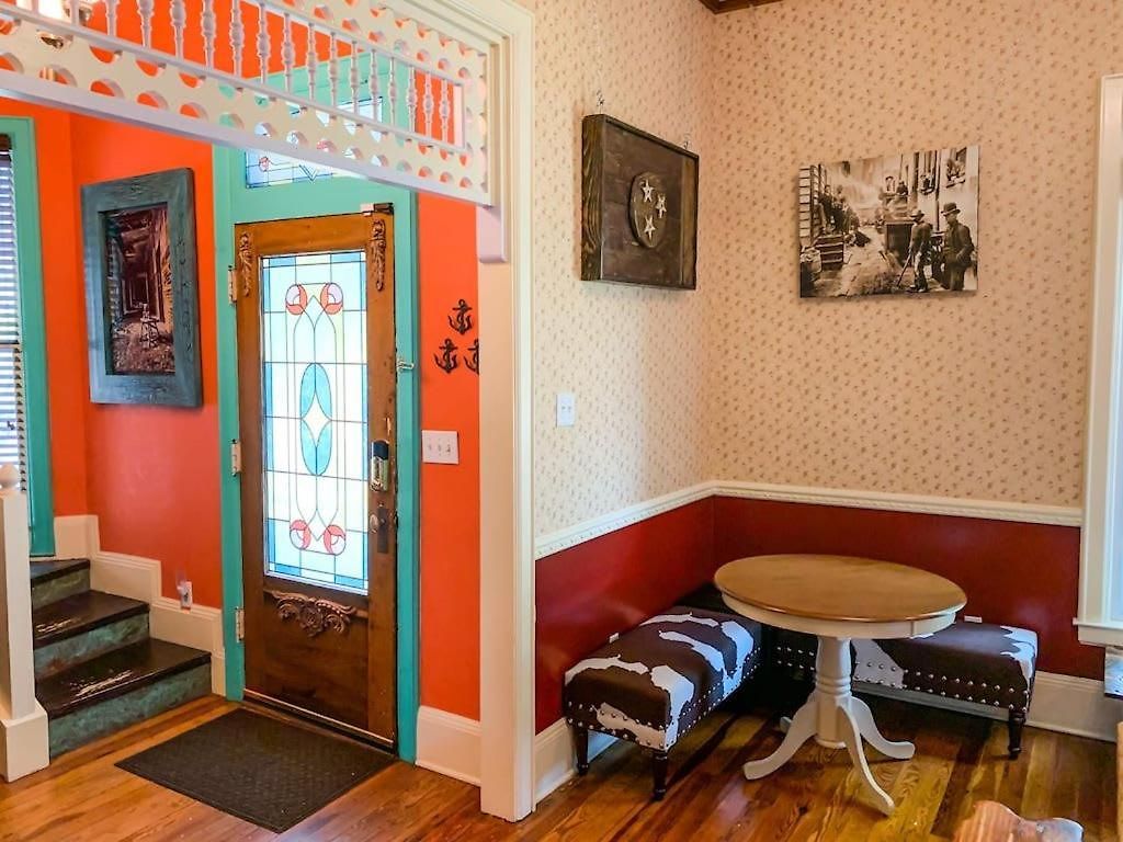 Eclectic Pet Friendly In East Holiday home Nashville