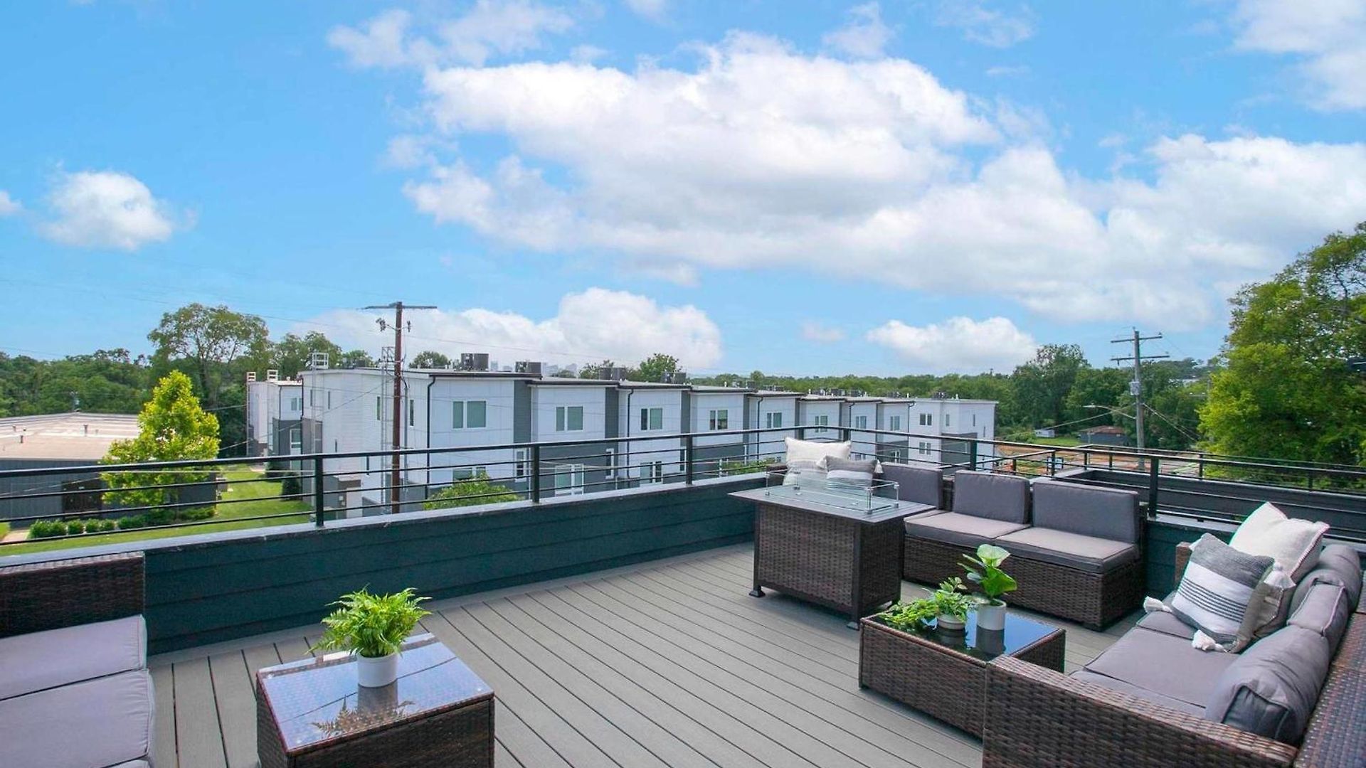 4 Bdr For 12 W Rooftop Deck & Firepit