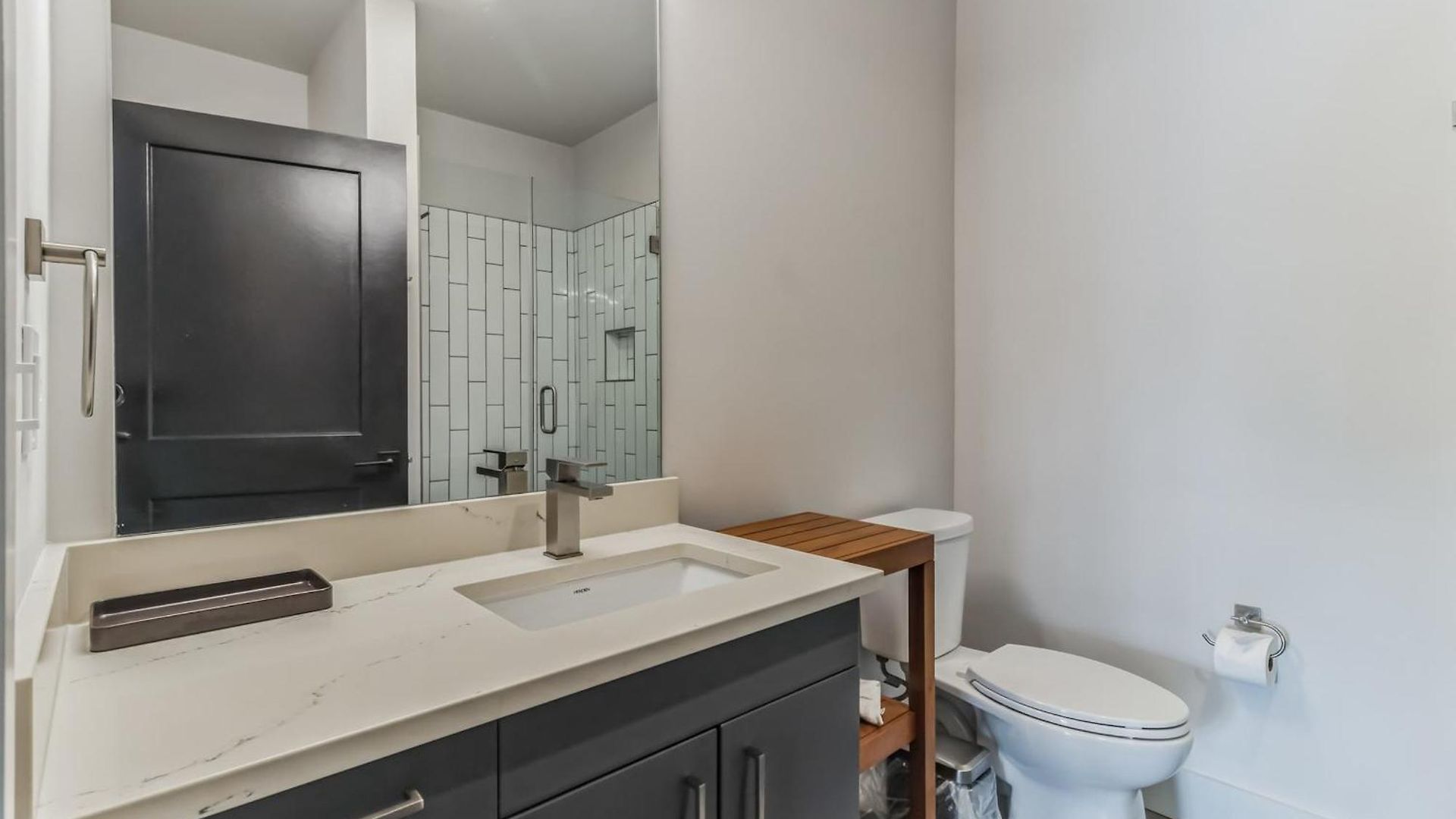 West End Getaway For 5 With Pool Nashville