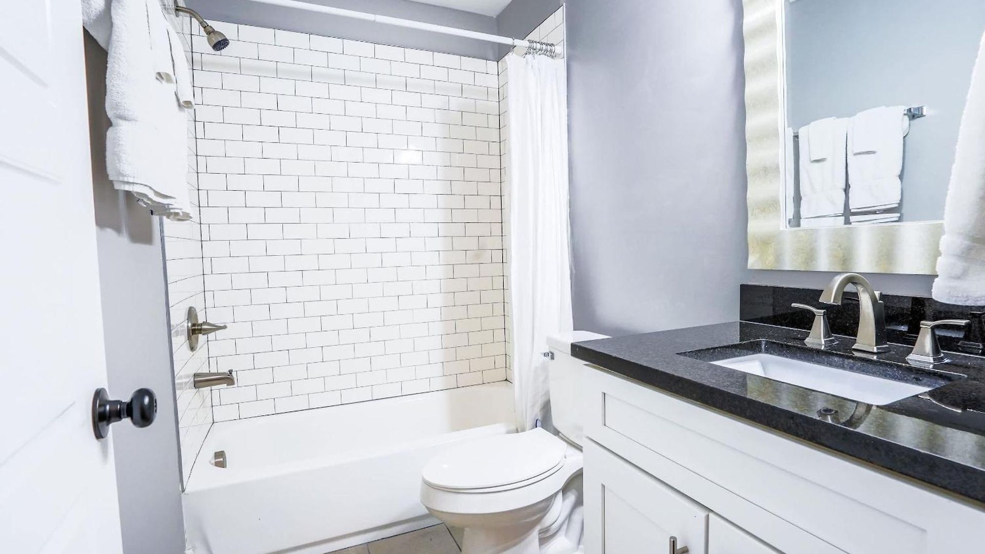 Chic Townhome In Trendy East Nash
