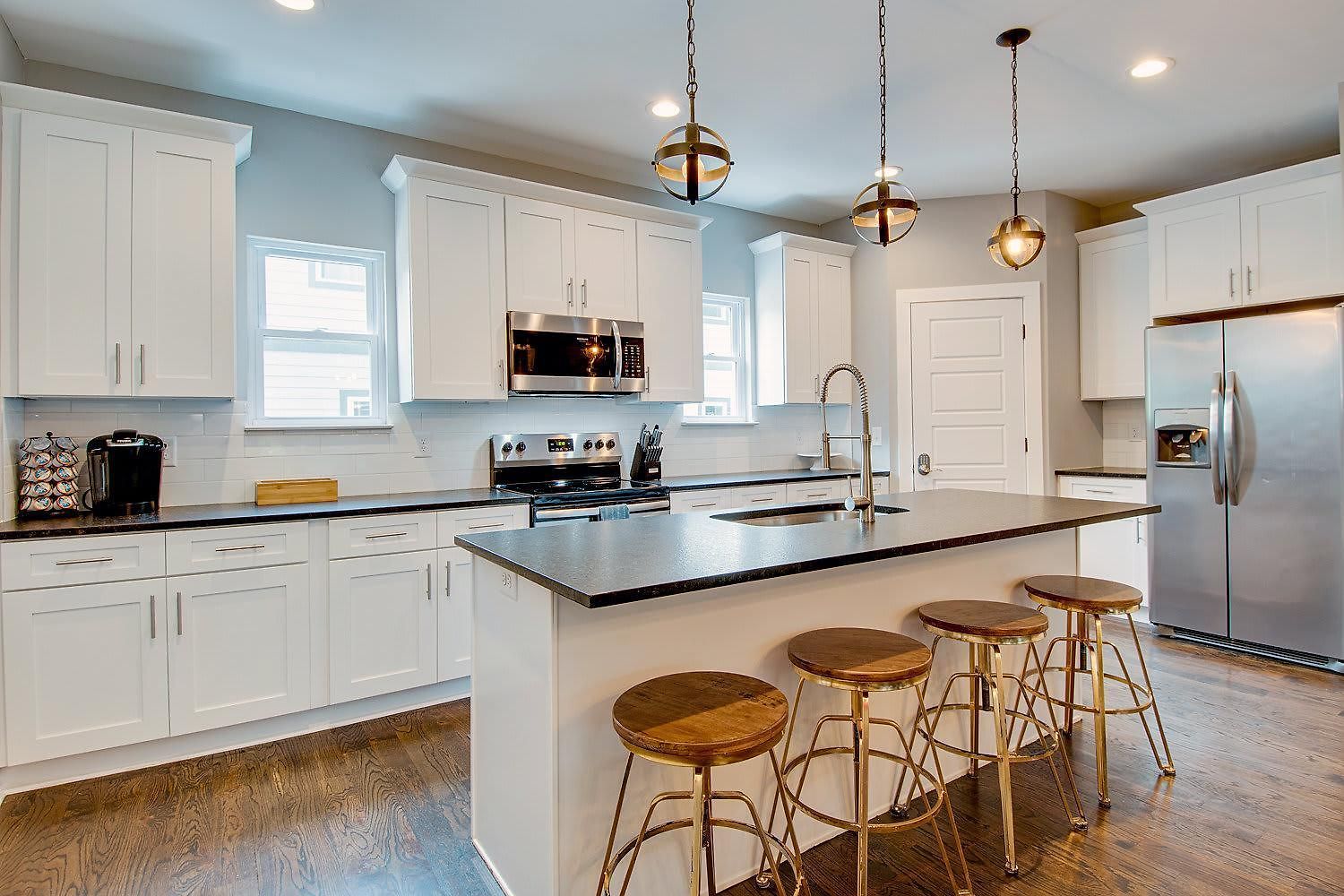 Side By Side Townhomes In East Holiday home *