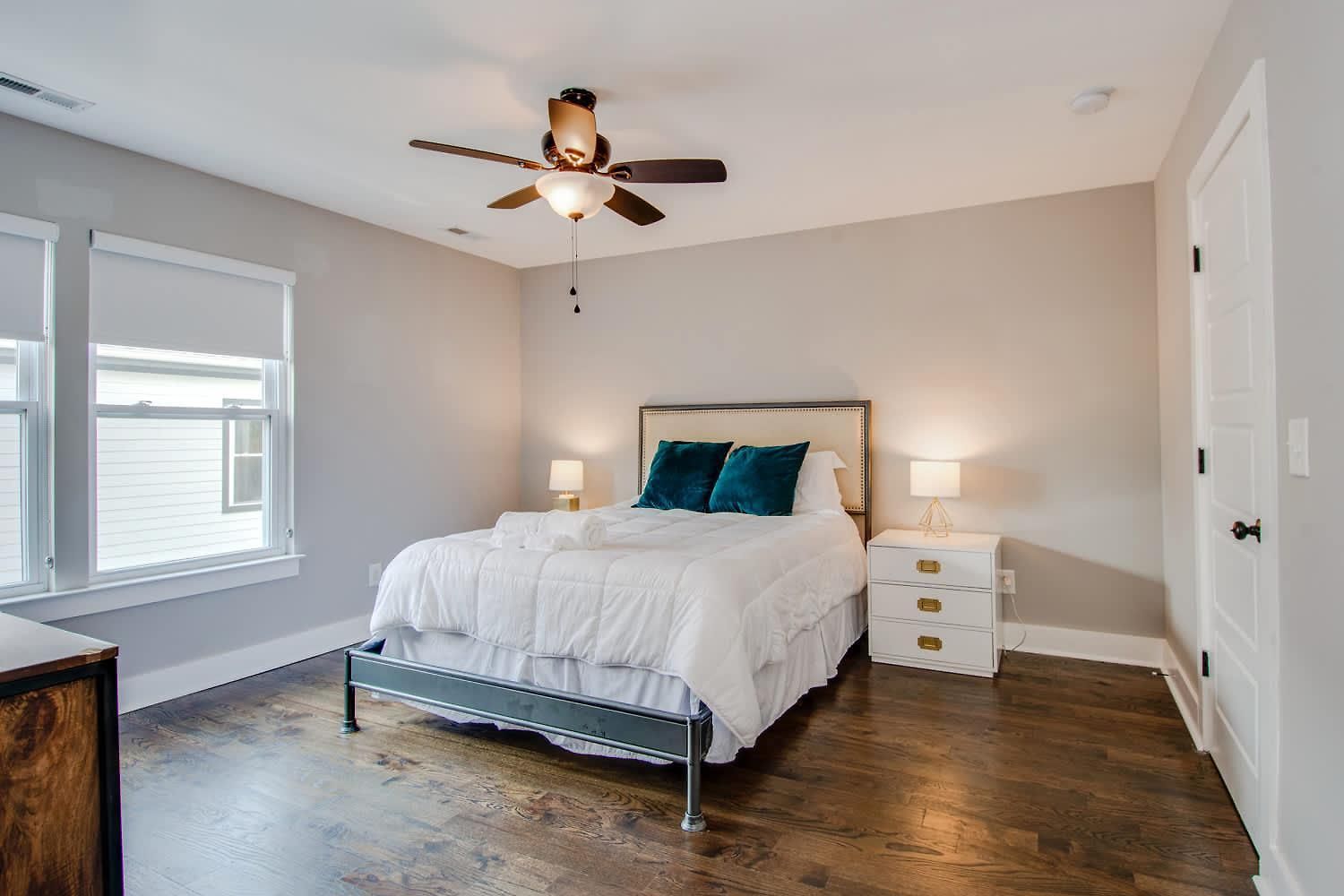 Side By Side Townhomes In East * Nashville