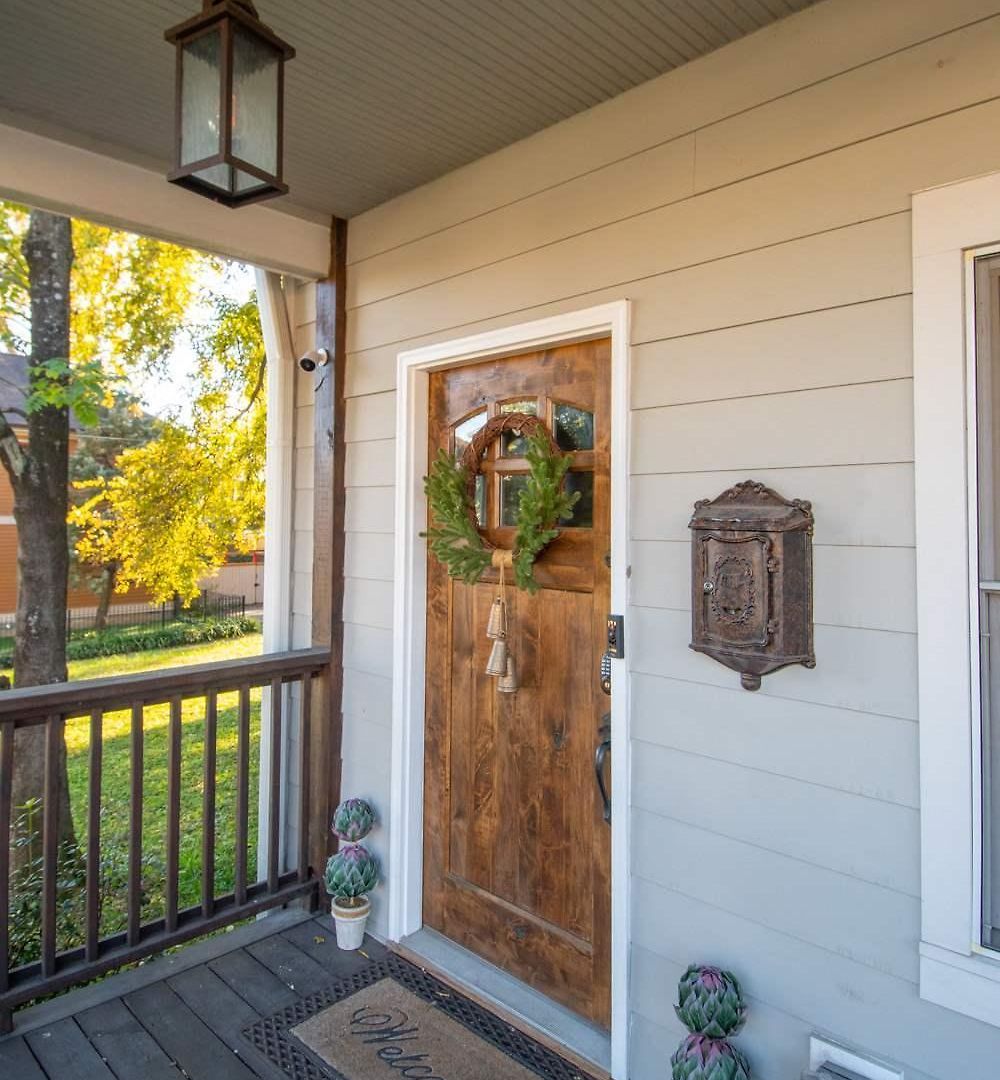 Holiday home Perfect For Groups - Fenced-in Yard Pet Friendly *