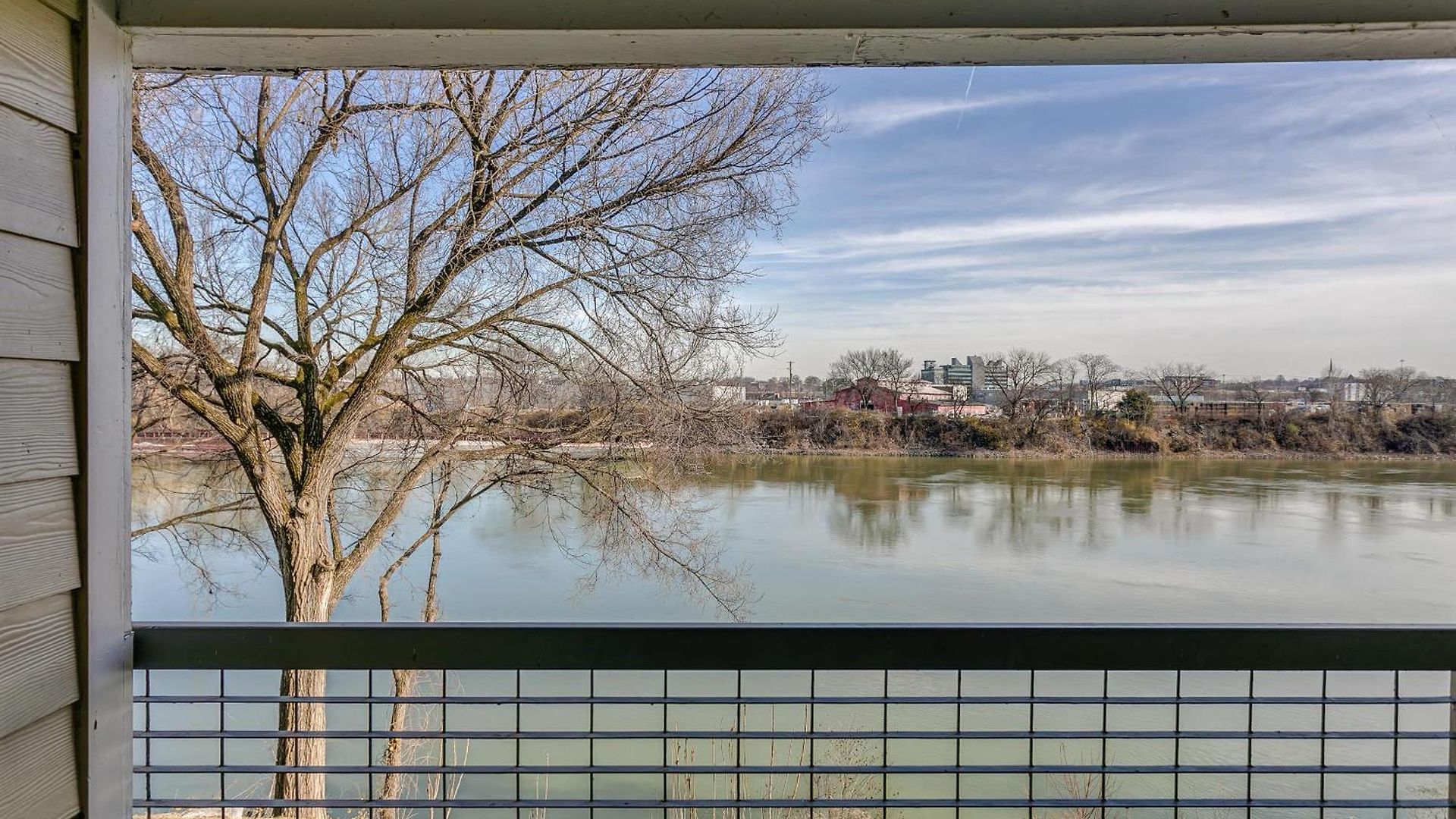 Riverfront Minutes From Broadway Holiday home Nashville