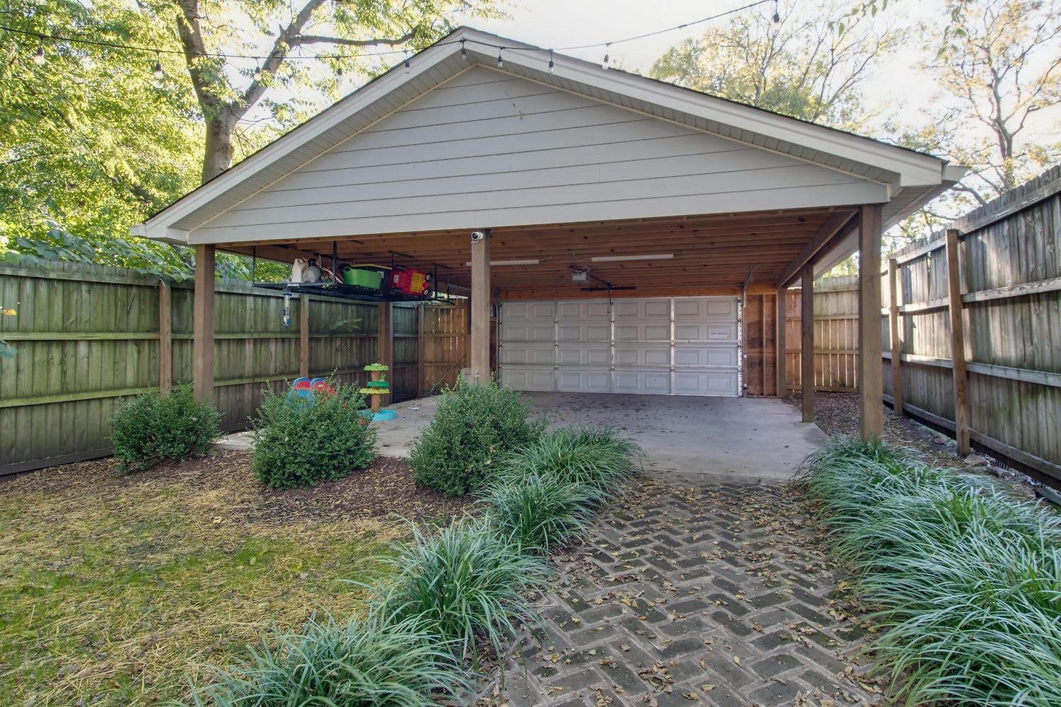 Perfect For Groups - Fenced-in Yard Pet Friendly *