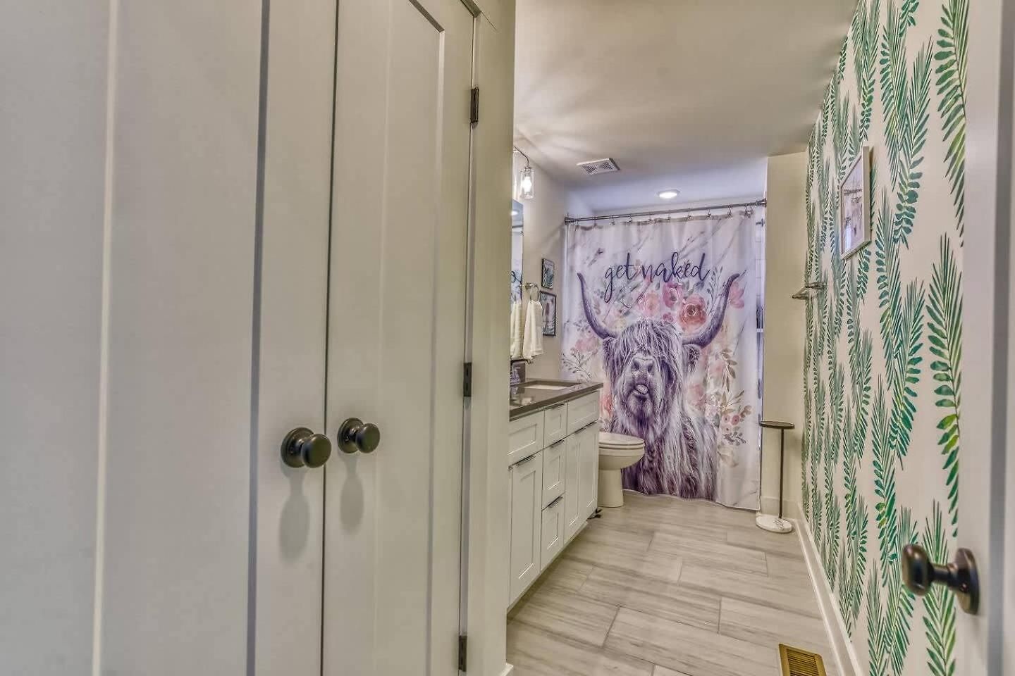 Holiday home Beautiful Balcony Sleeps 12 4 Miles From Broadway Nashville