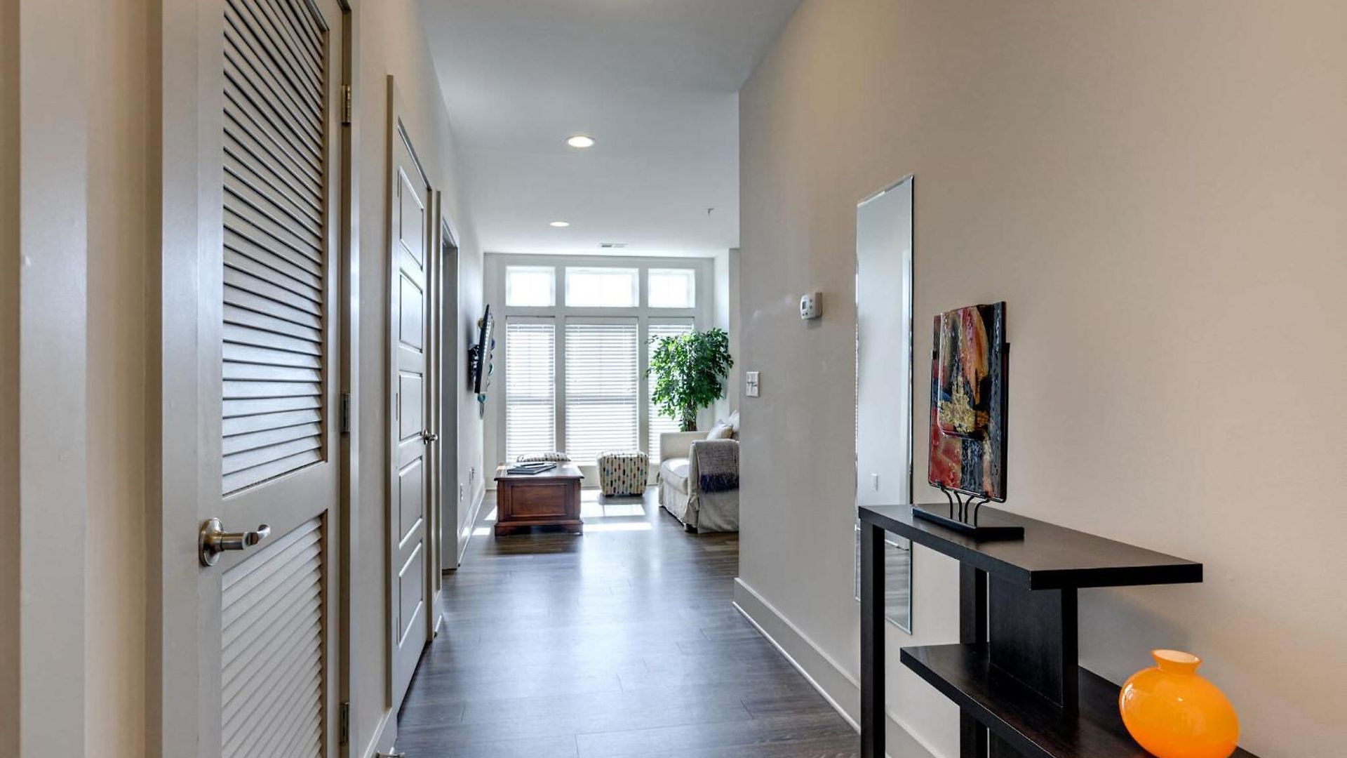 Quiet - Prime Locale Within Mins To Dt *