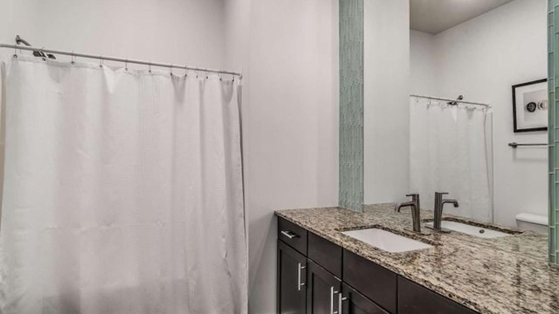 Stylish Loft Near Centennial Park Holiday home Nashville