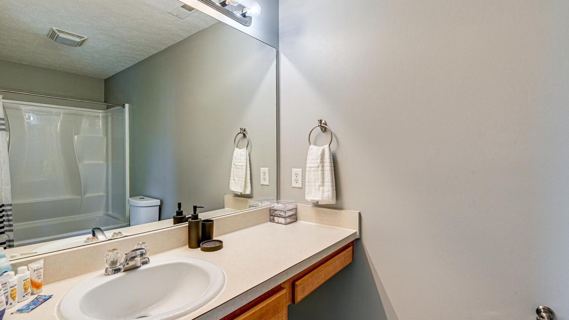 13 Mi To Dtwn: Gem Near Golf & Fishing