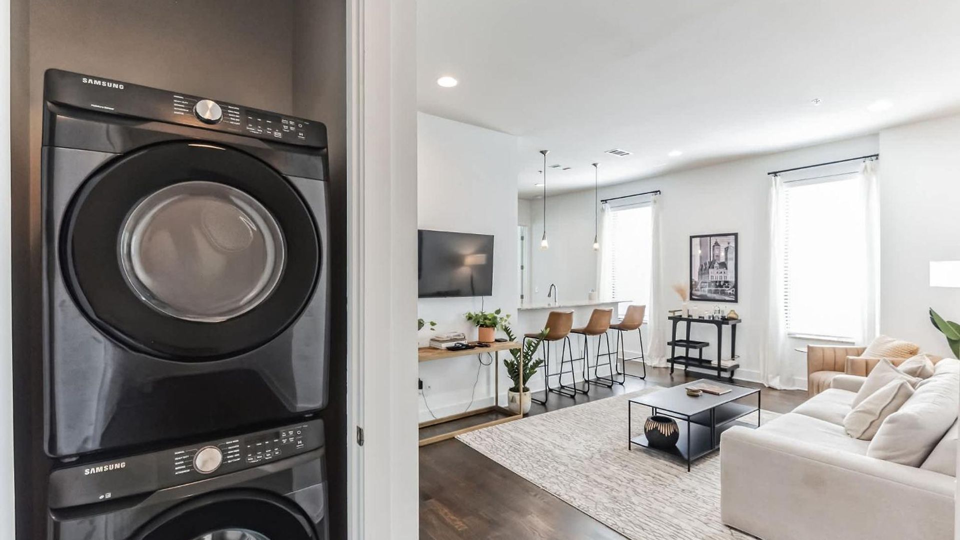 1 Bdr Loft Centrally Located In West End Nashville