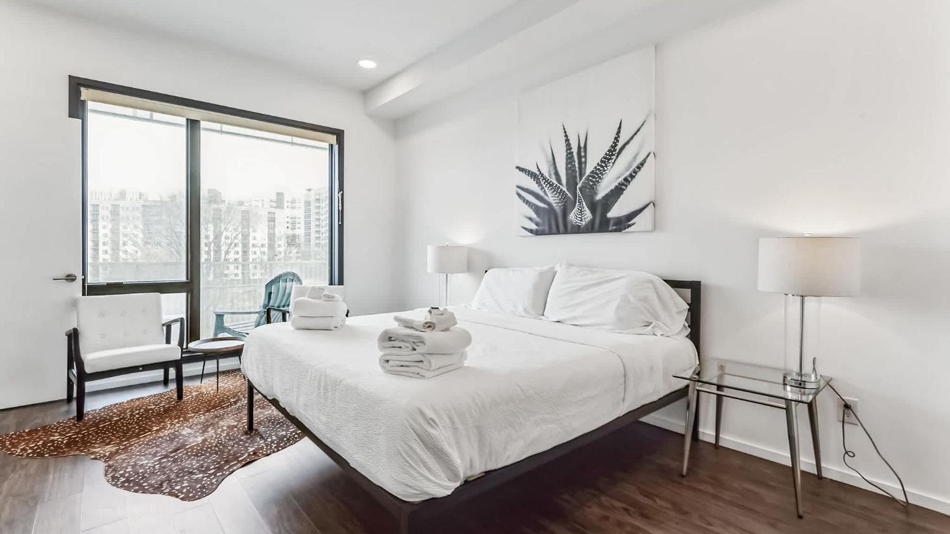 Chic For 8 In Desirable Gulch Neighborhood Holiday home *