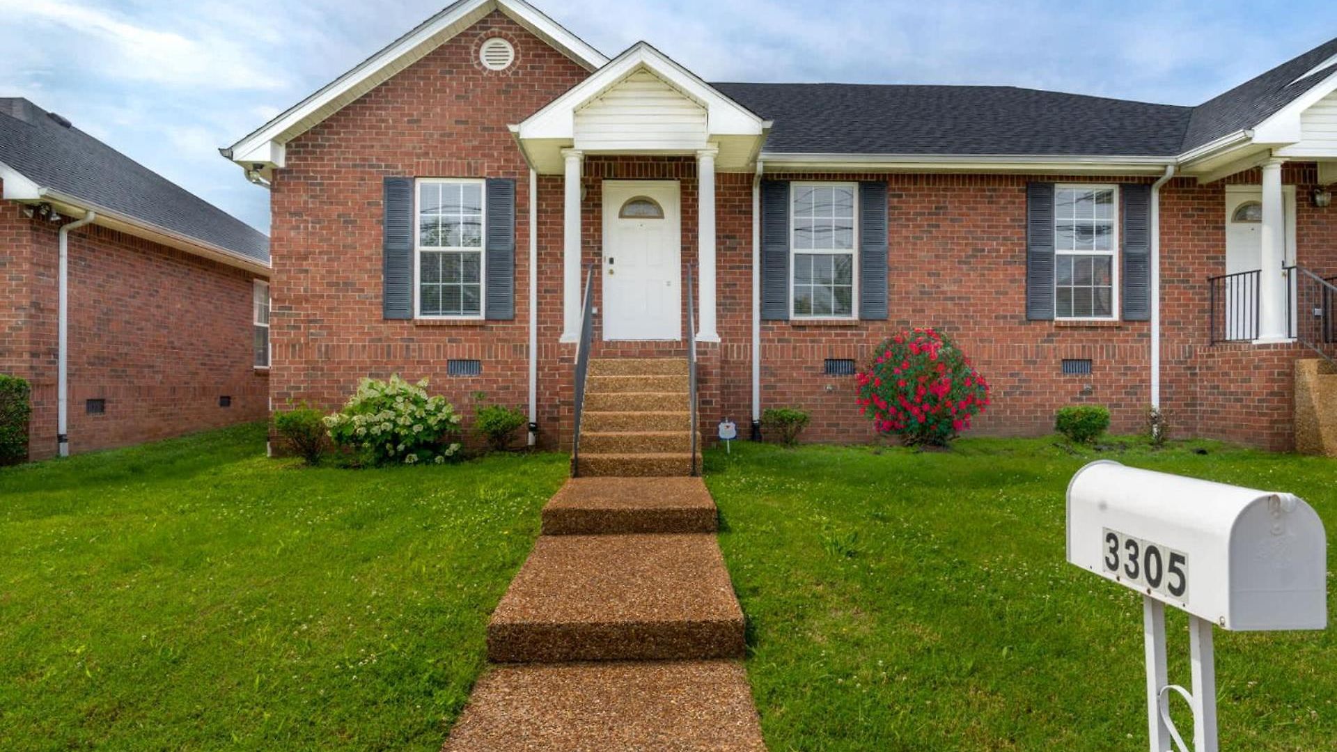 Holiday home Delightful Duplex - Steps Away From Tsu