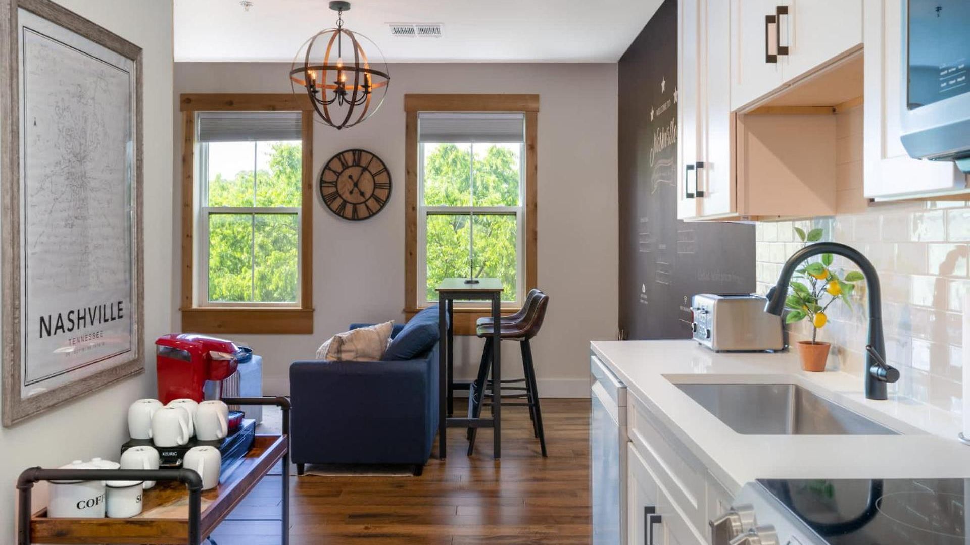 Charming Historic Loft Near Centennial Park Holiday home *