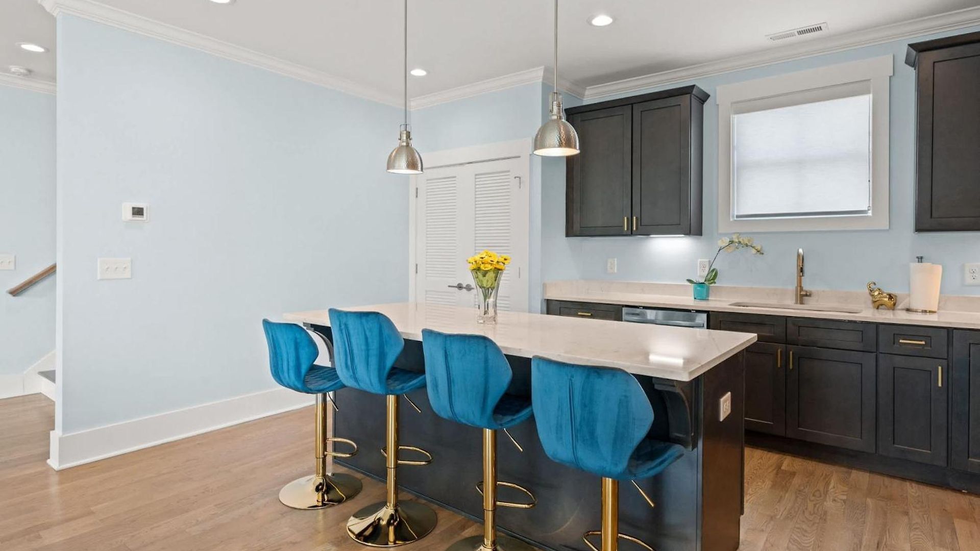 Holiday home Chic Townhome For 8 W Rooftop *