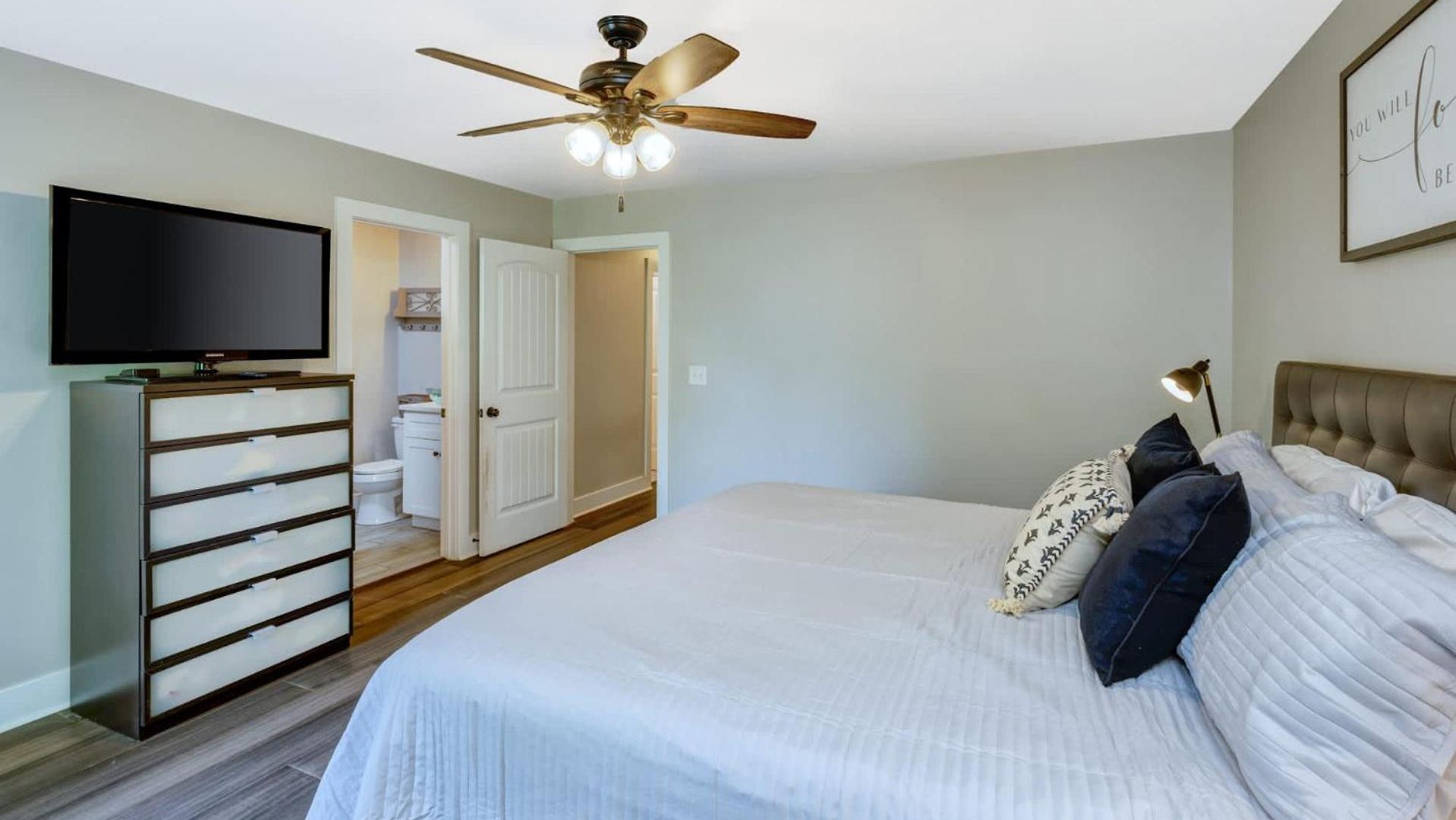 Centrally Located Cozy Pet Friendly * Nashville