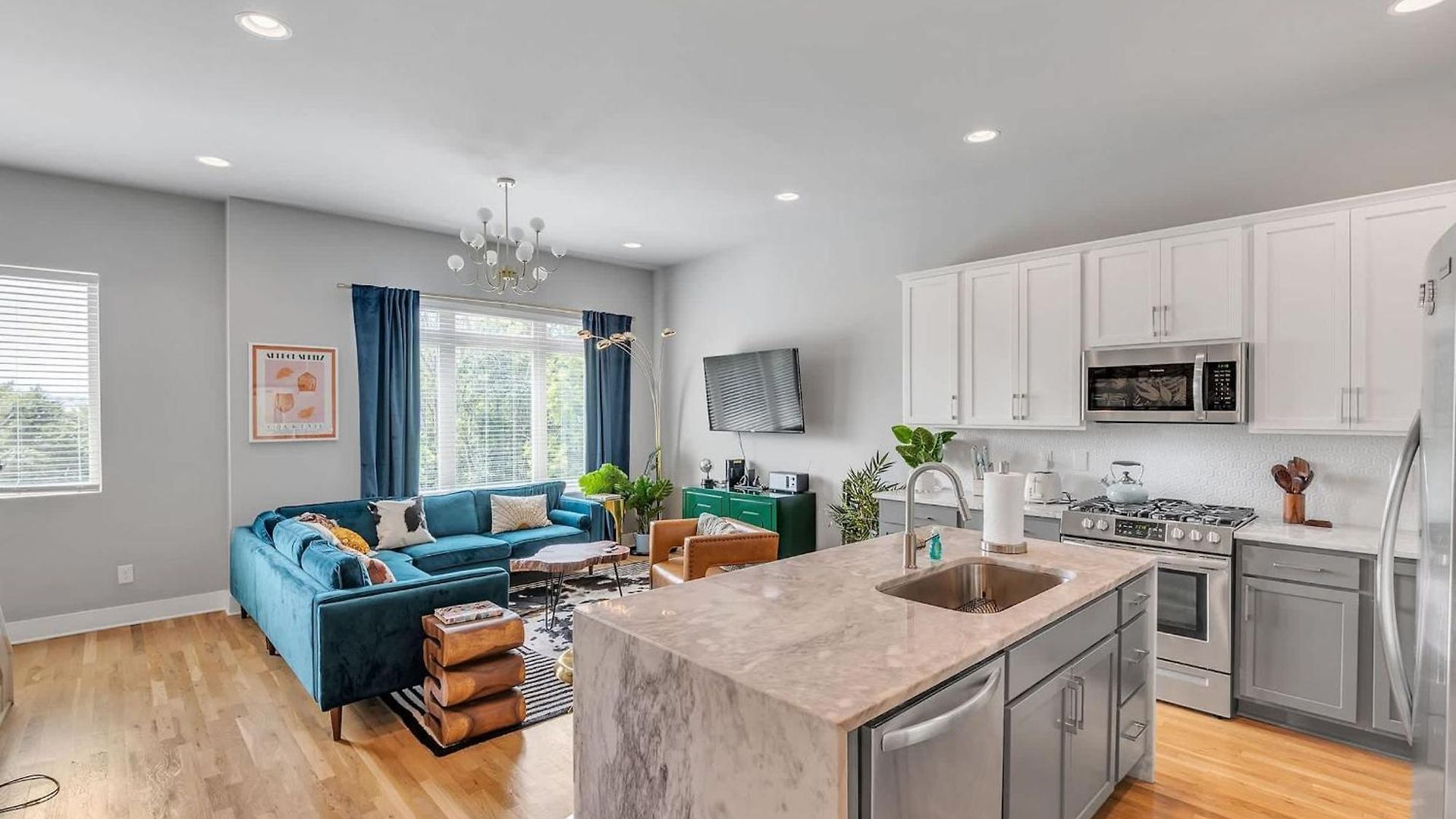 Holiday home Boho Townhome For 12 Close To Dt *